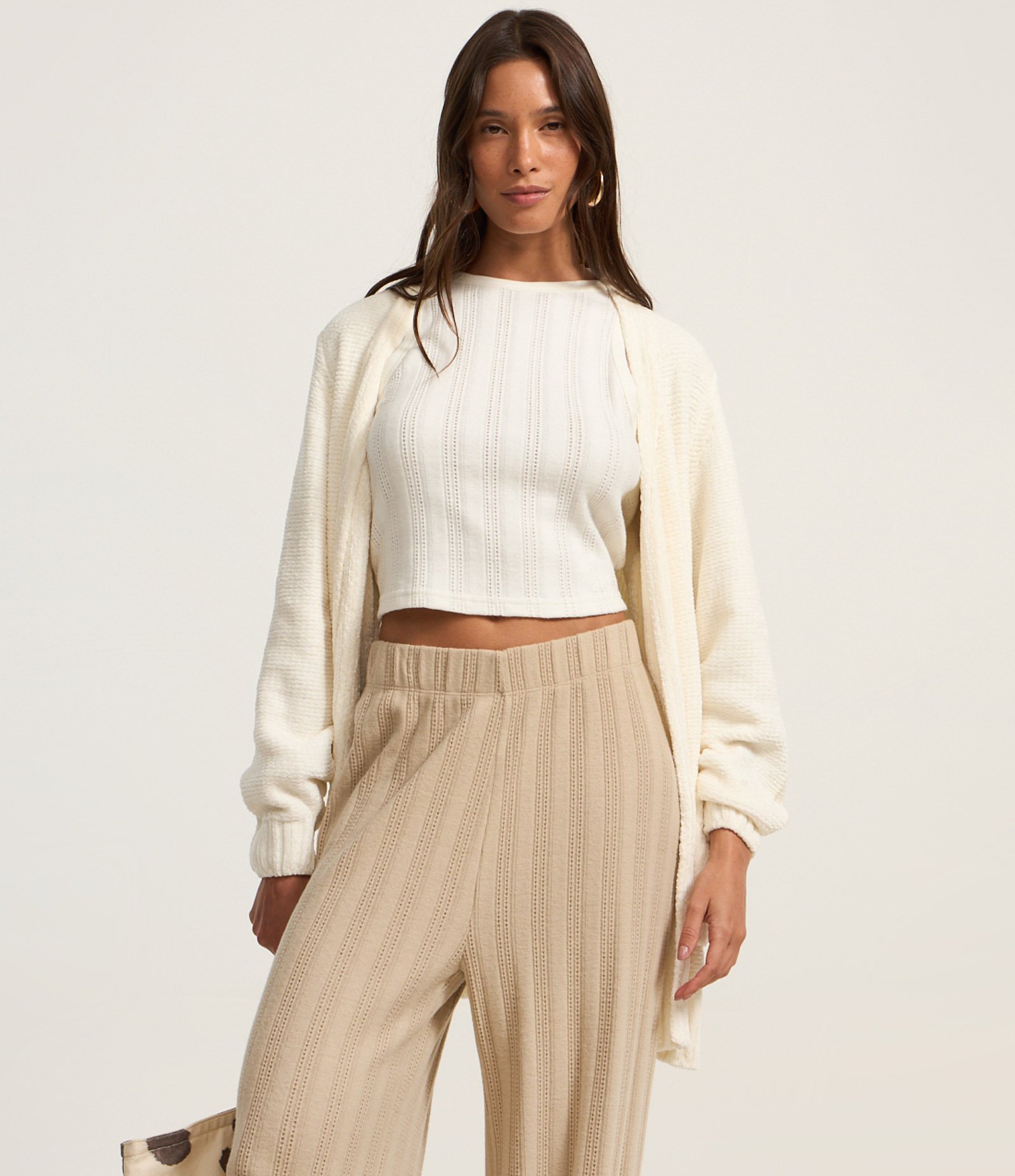 Calça Reta Canelada Felpada e Quentinha com Listras 2