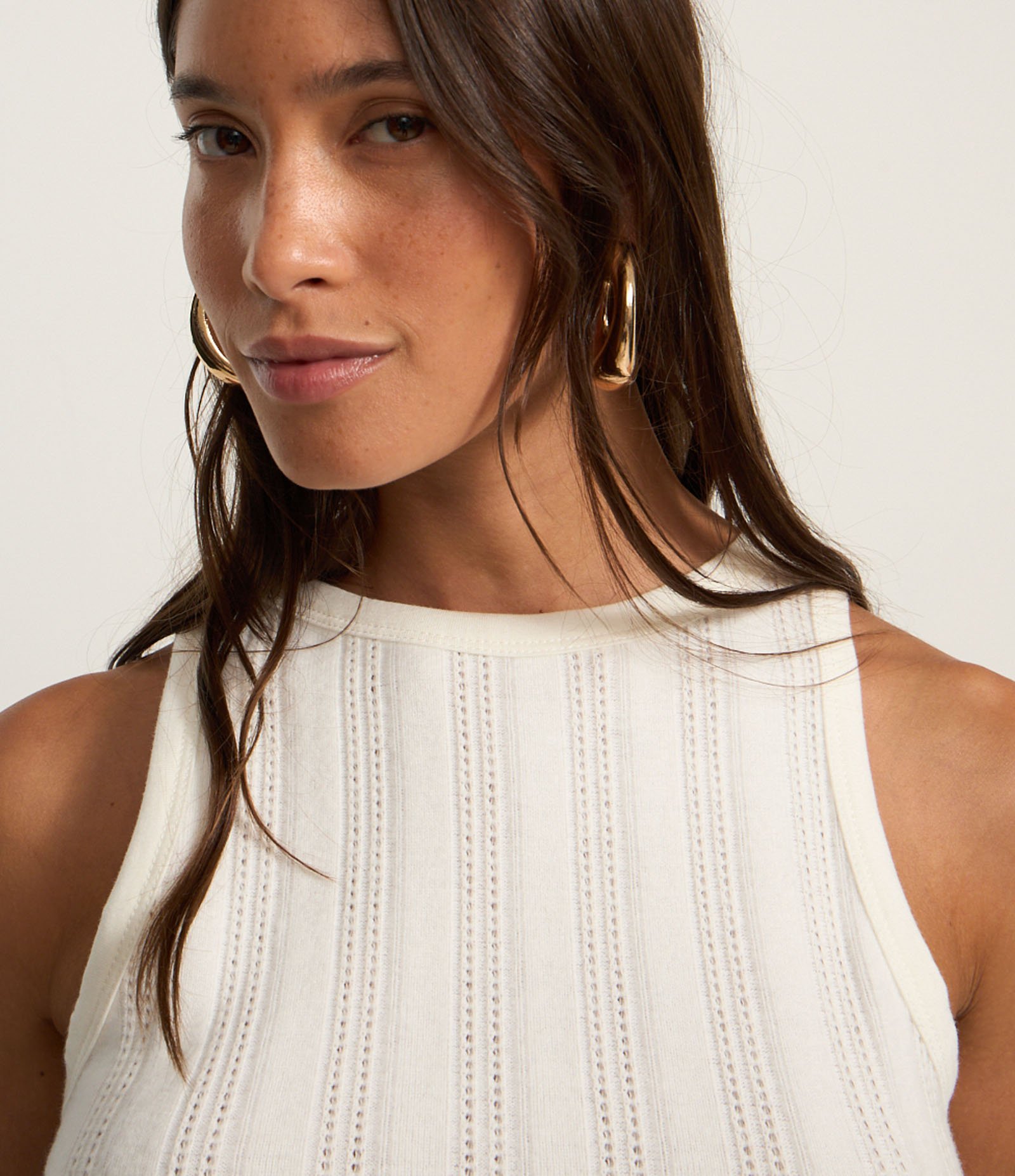 Blusa Cropped Canelada e Felpada com Viés Contrastante Branco 3