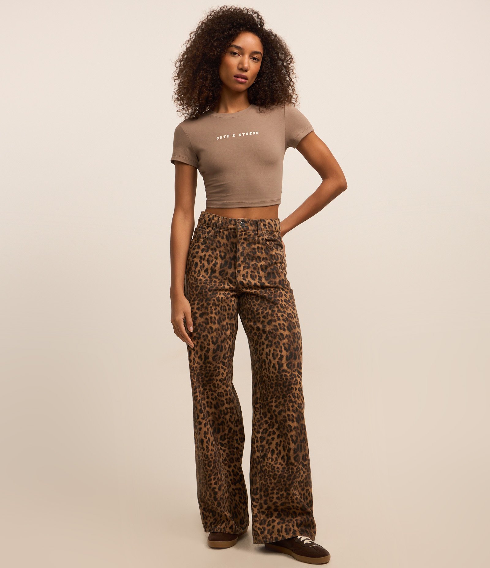 Blusa New T-Shirt em Ribana com Estampa Cute And Stress Marrom 2