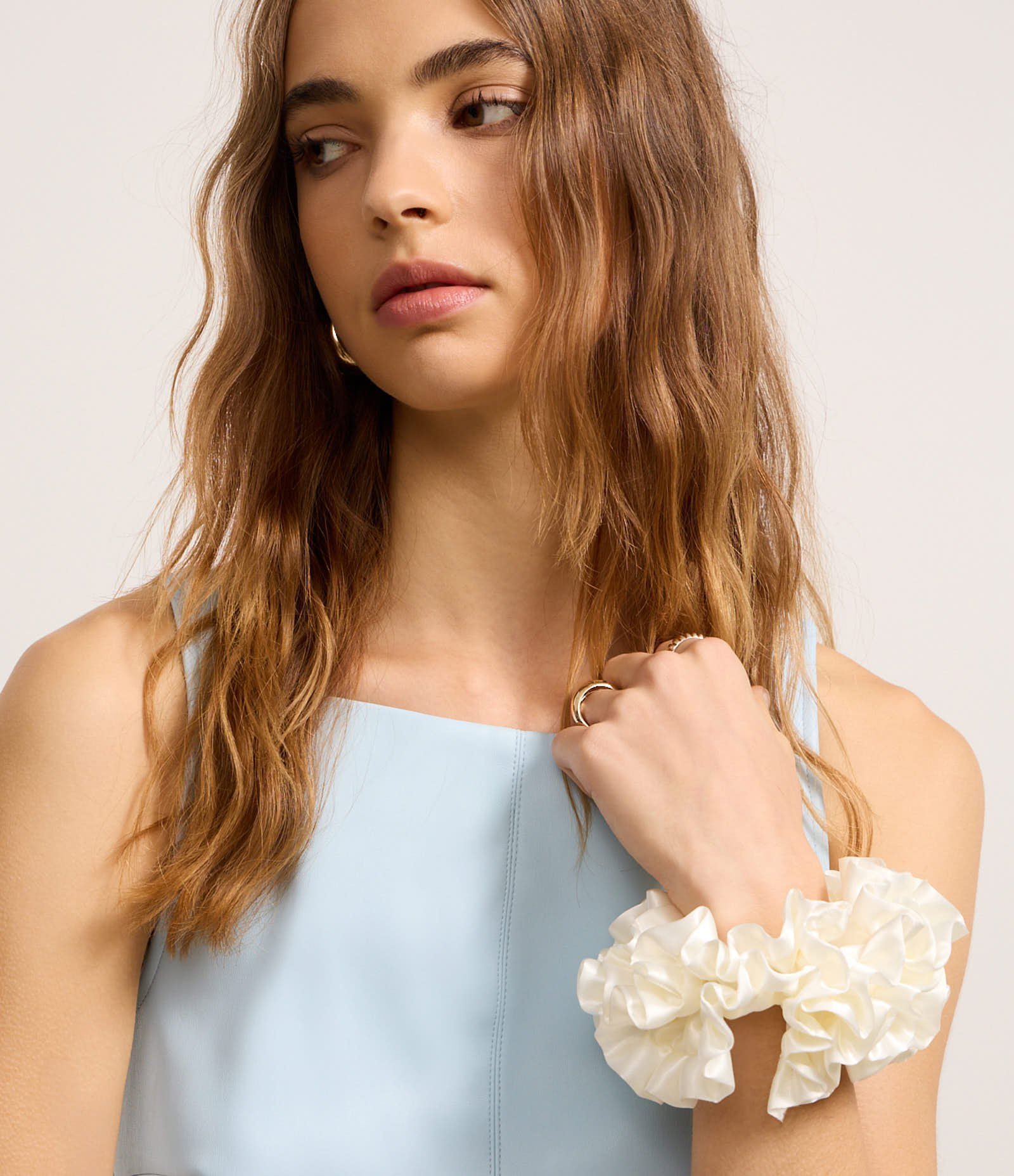 Vestido Curto em PU com Cinto de Fivela Diferenciada Azul 3