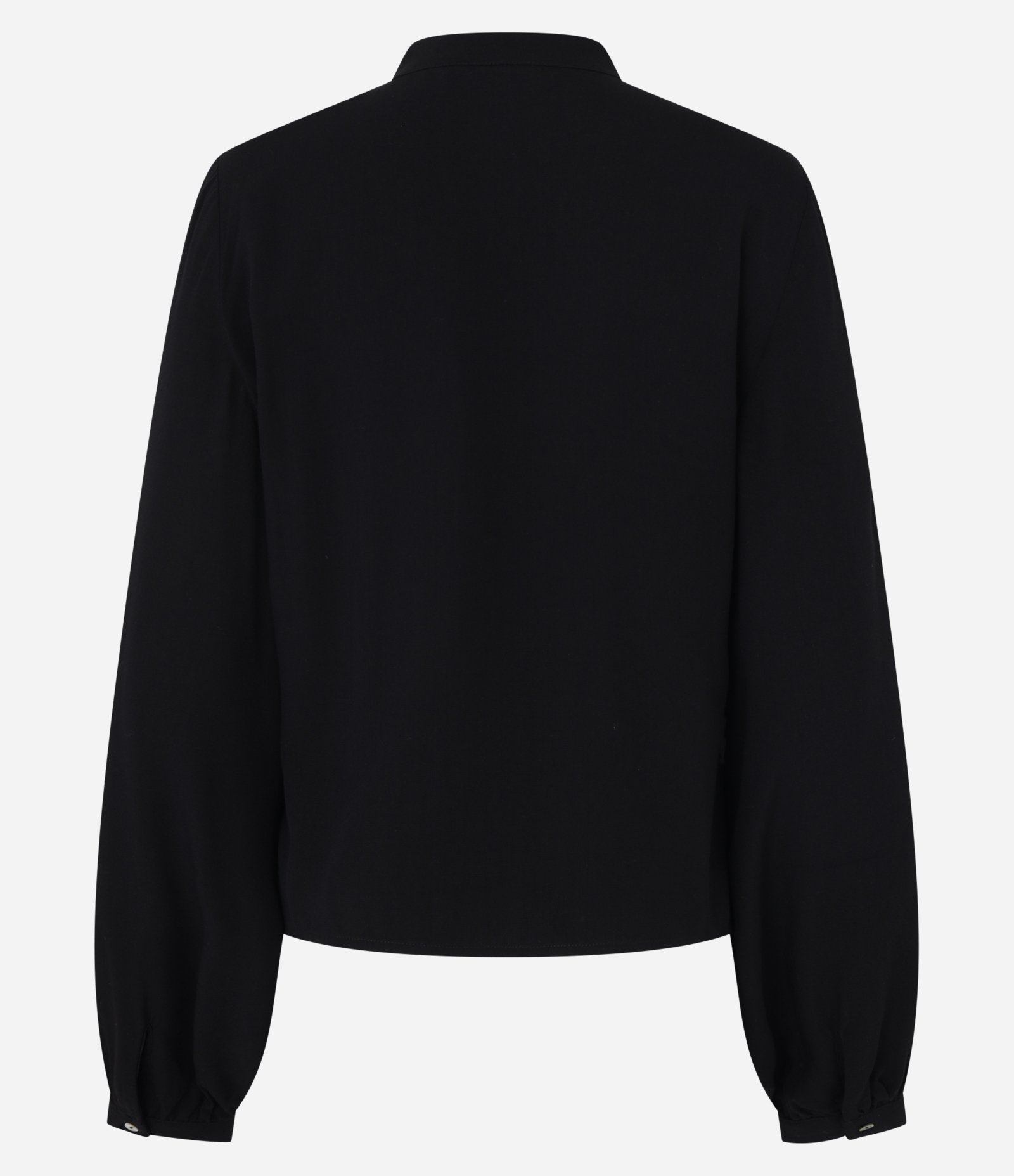 Camisa Bata em Viscose com Detalhes de Entremeios Preto 6