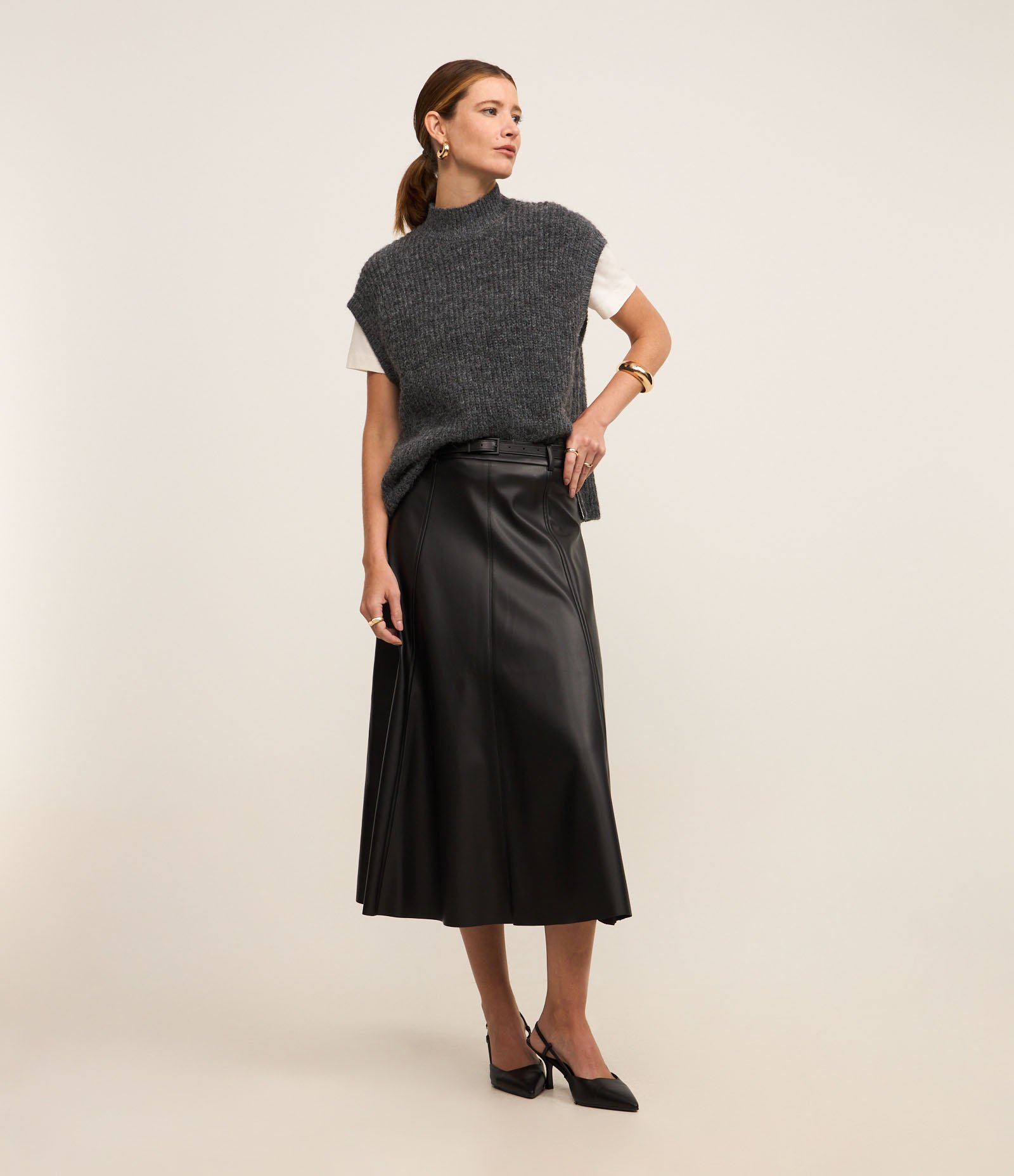 Saia Godê Midi em PU com Cinto Fino de Fivela Forrada Preto 1