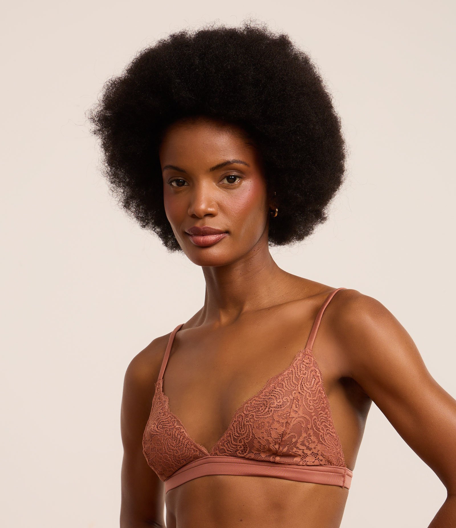 Sutiã Top Sem Bojo Sem Aro e com Renda Floral Marrom 1