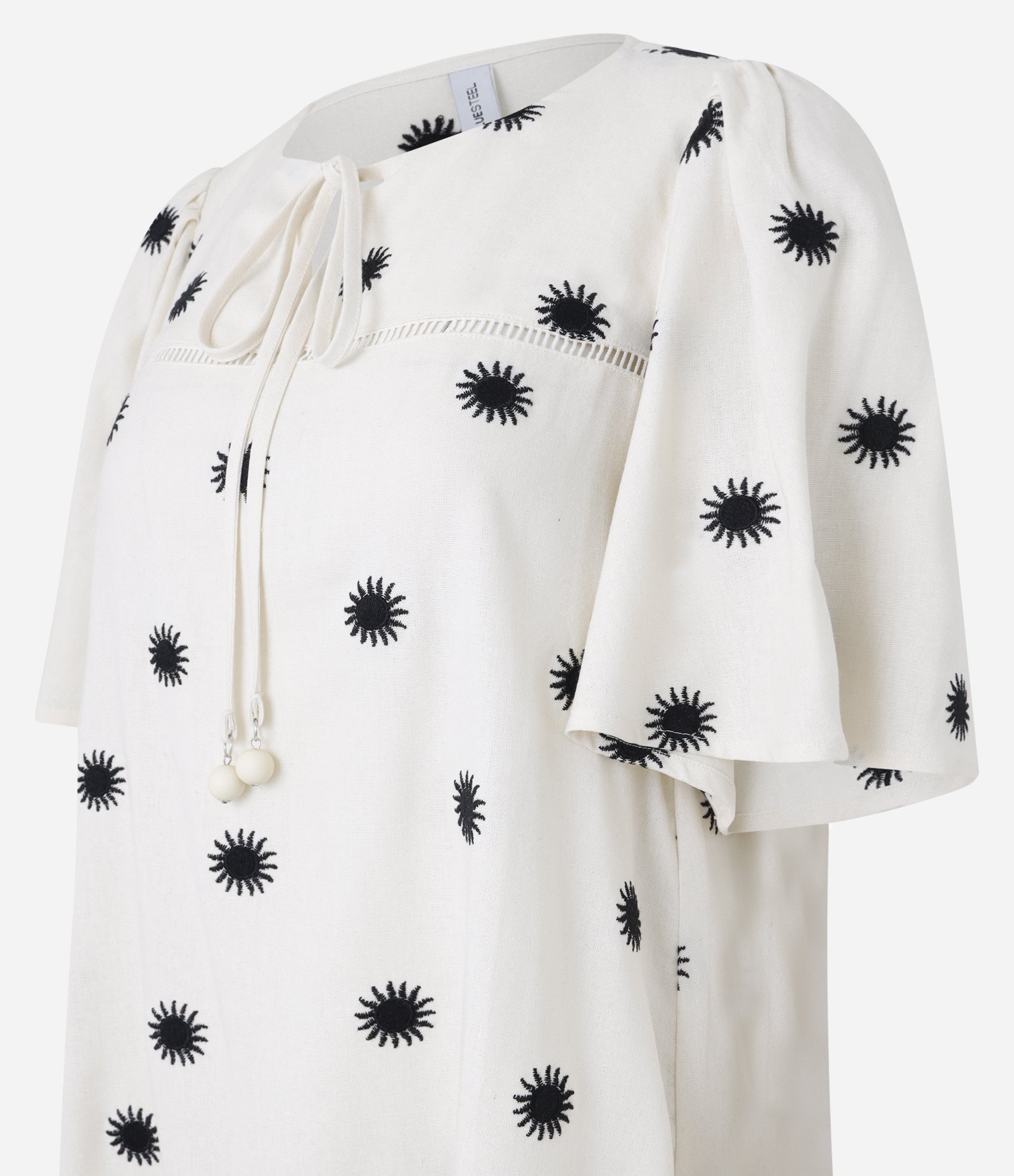 Vestido Evasê Curto em Viscolinho com Bordado Sol Branco 5