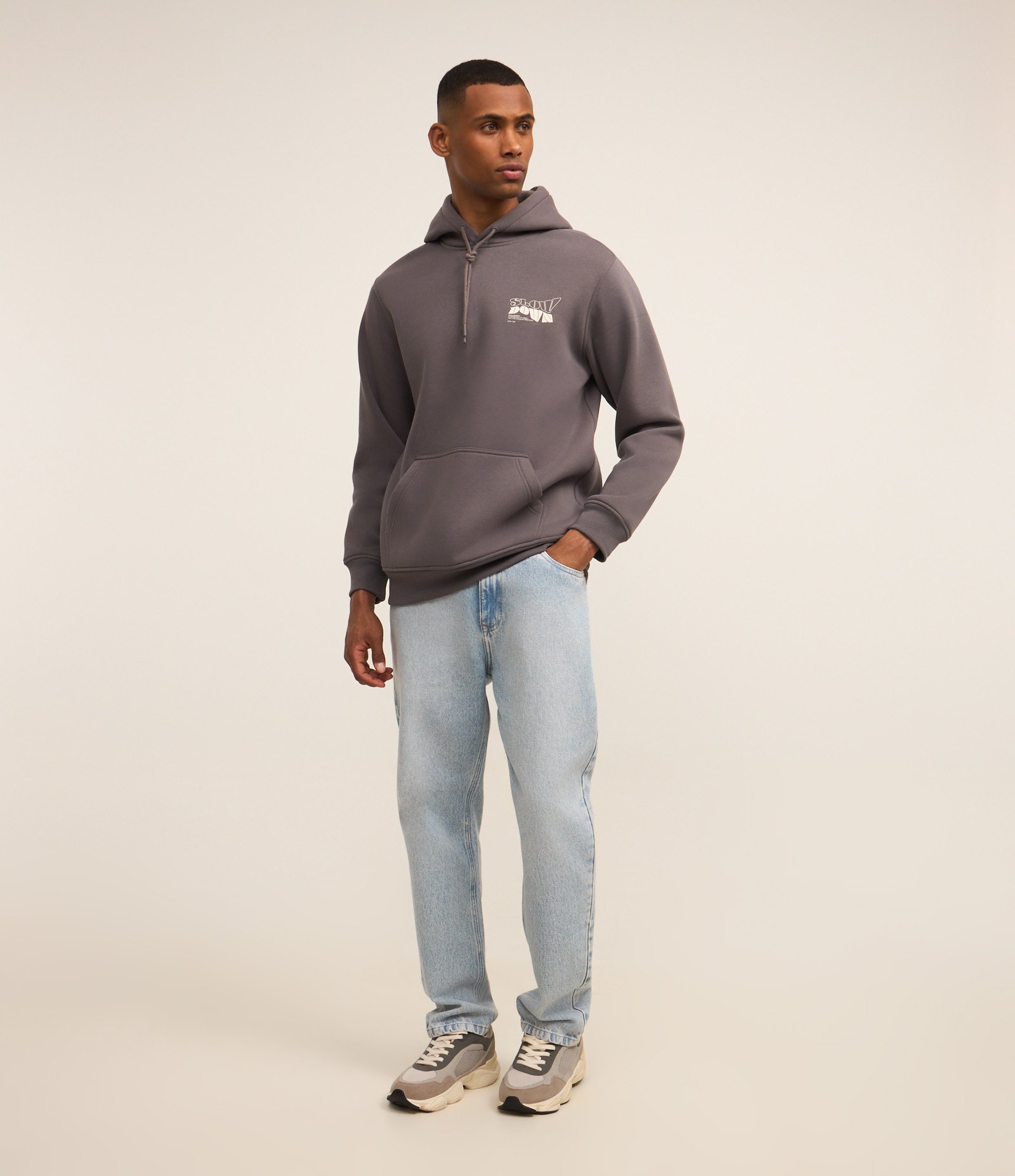 Casaco Comfort em Moletom e Estampa Lettering Cinza 2