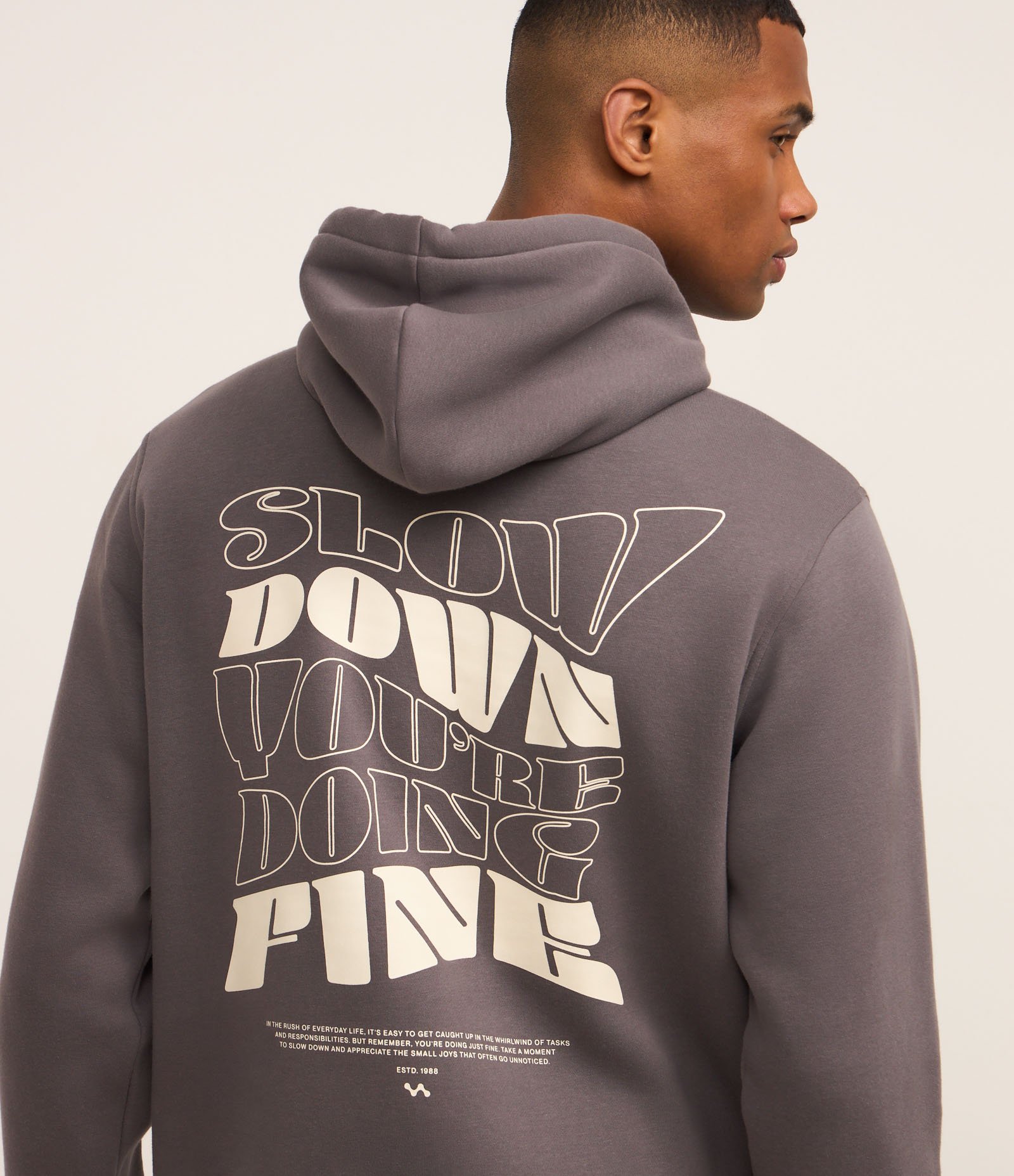 Casaco Comfort em Moletom e Estampa Lettering Cinza 3