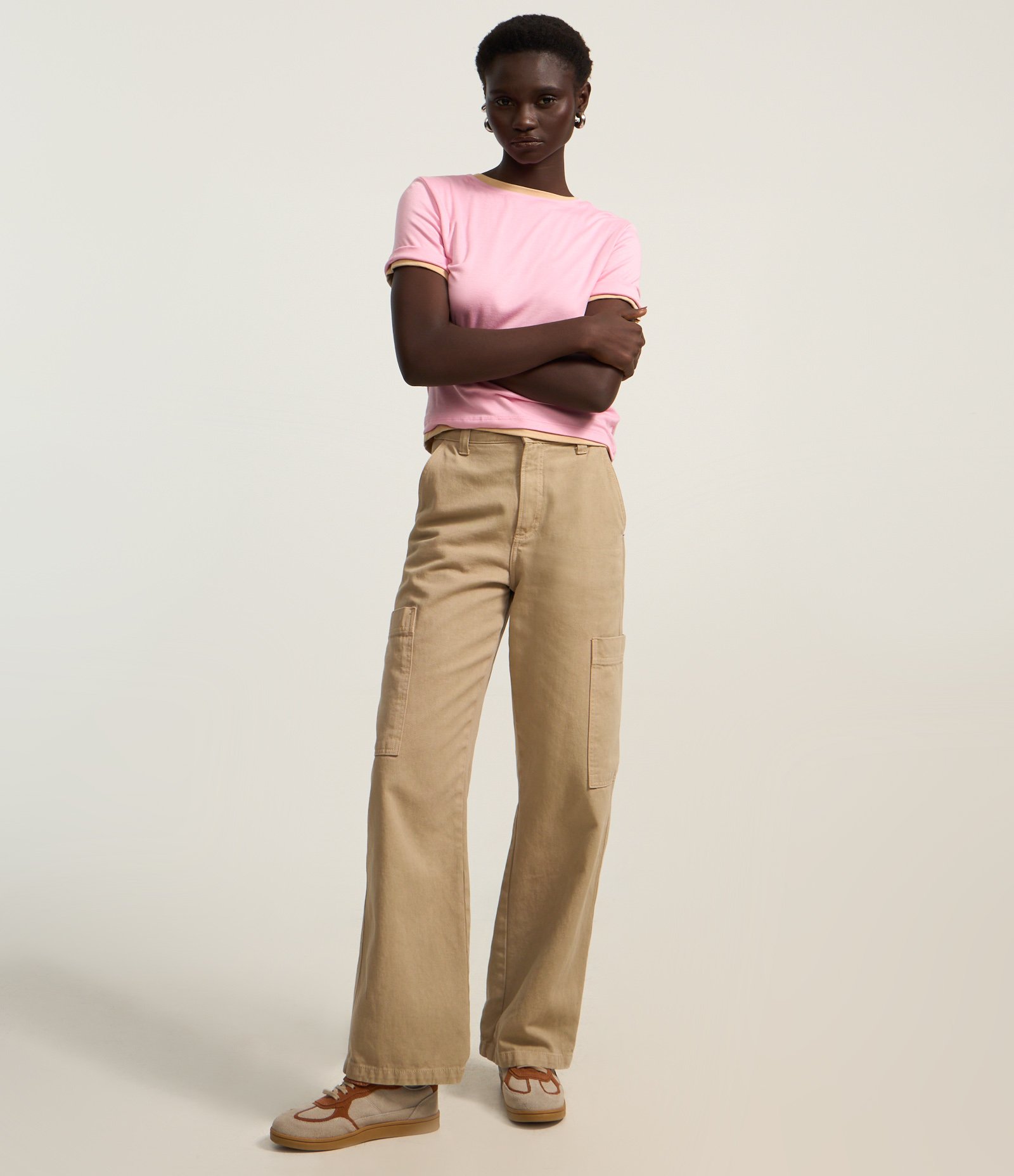 Blusa Básica em Viscose com Manga Dobrada Rosa Claro 2