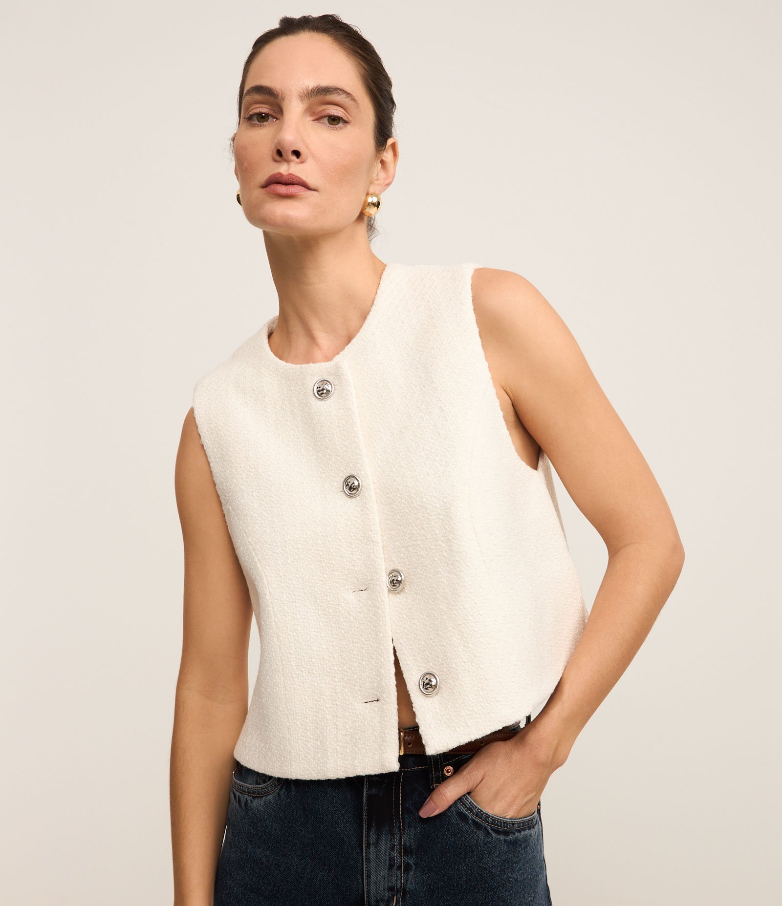 Colete Texturizado em Tweed com Gola Redonda e Pences 1