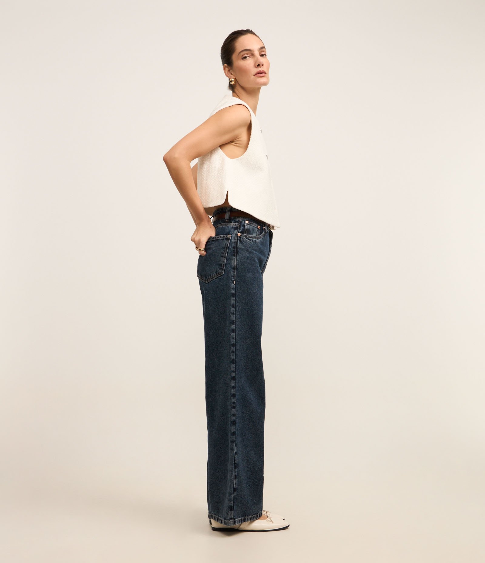 Colete Texturizado em Tweed com Gola Redonda e Pences 3