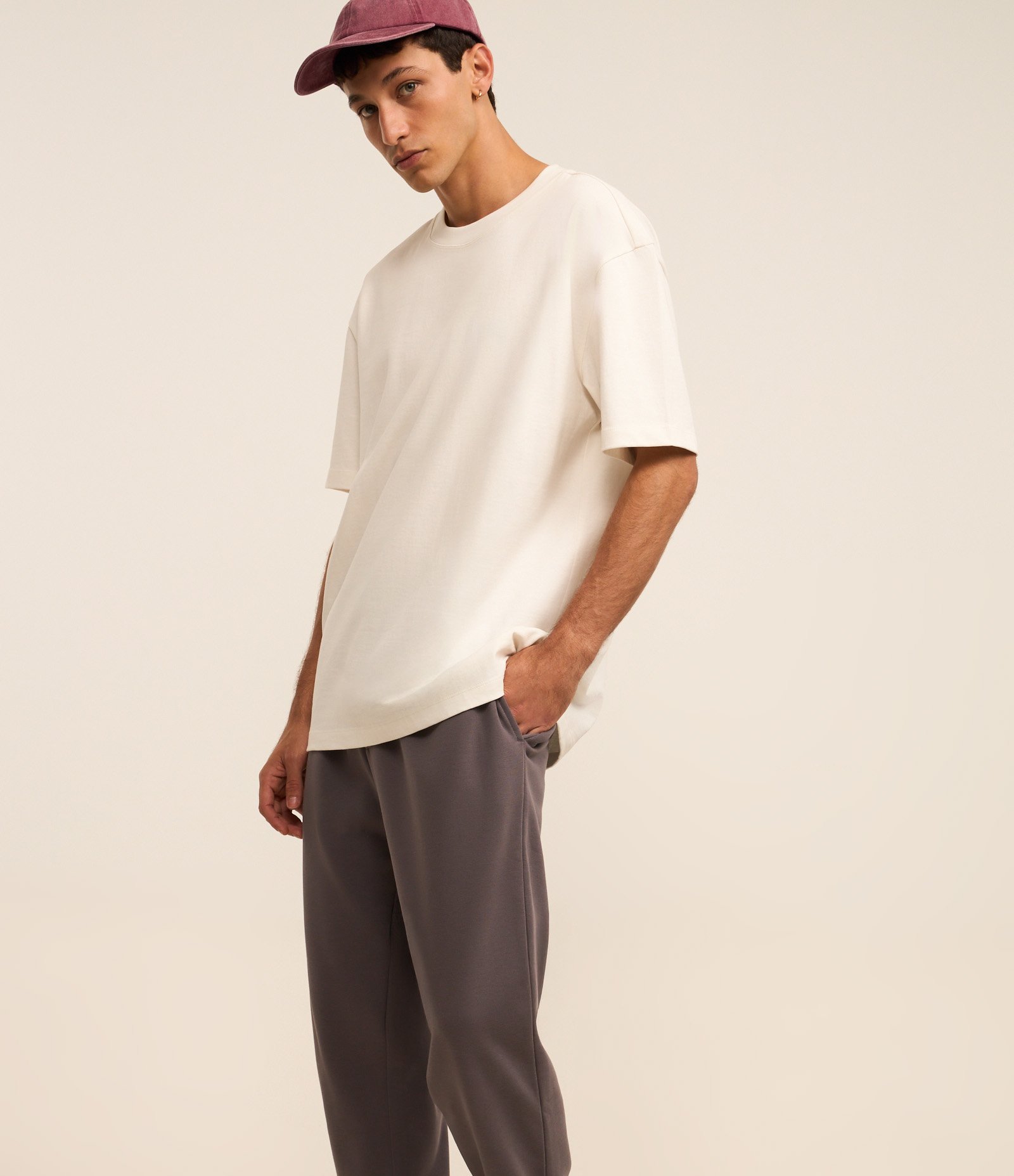 Calça Jogger em Moletom com Cós Elástico e Cordão Cinza 3