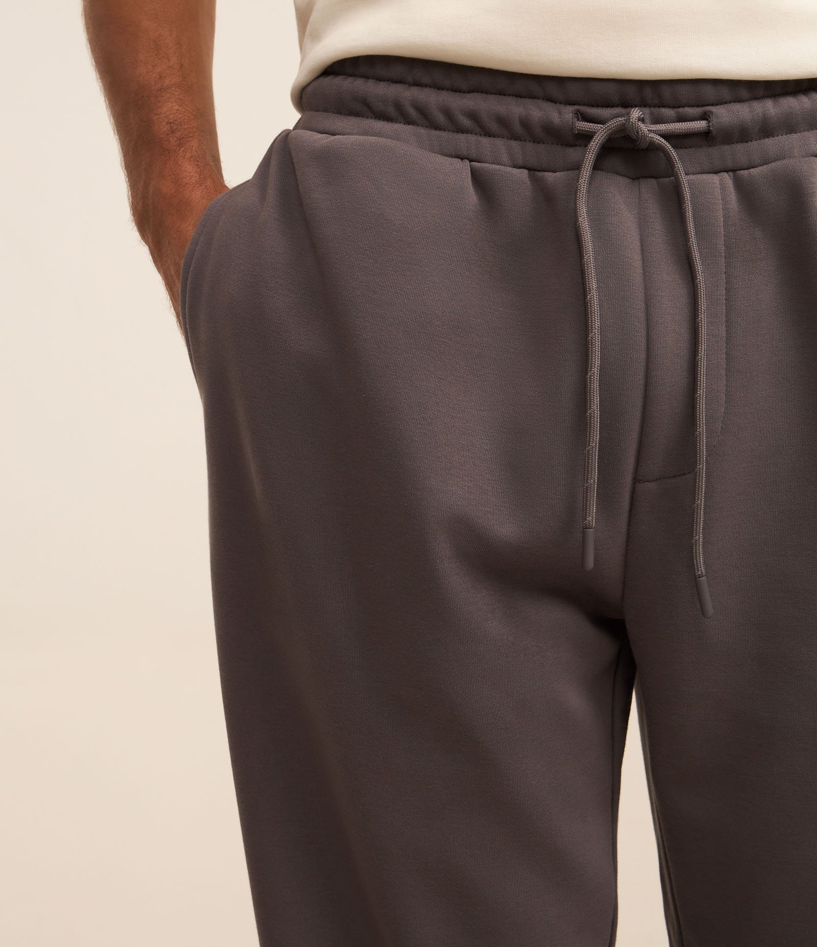 Calça Jogger em Moletom com Cós Elástico e Cordão Cinza 4