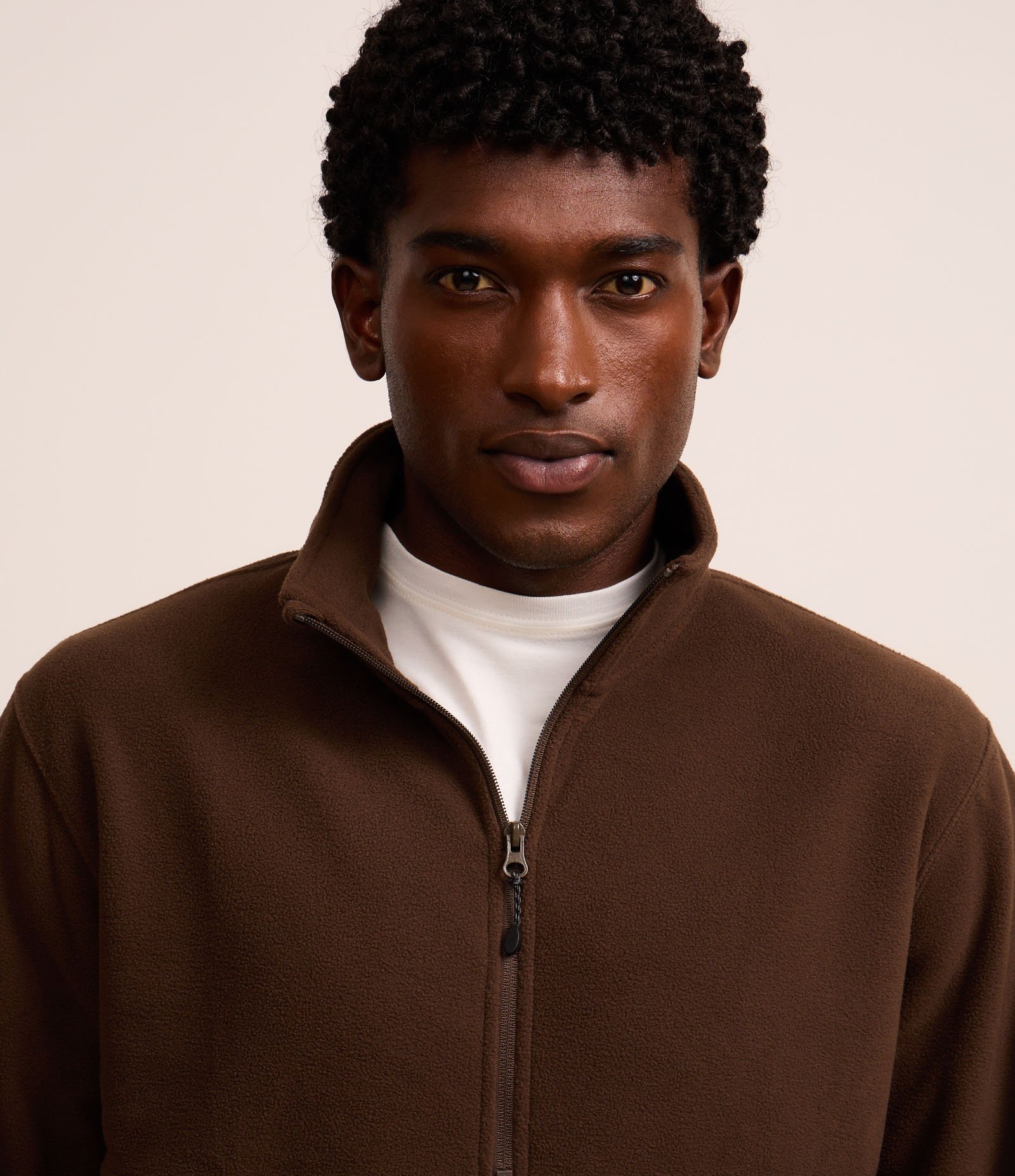 Casaco em Fleece com Gola Alta e Zíper Marrom 5