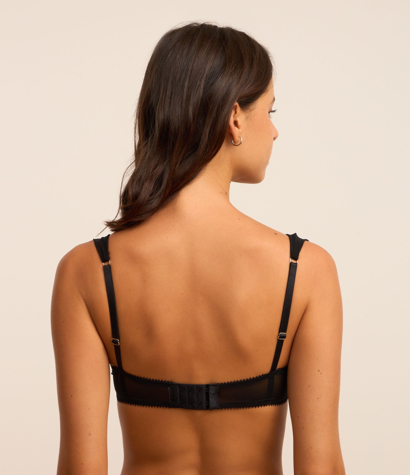 Sutiã sem Bojo em Renda com Alça Regulável e Detalhe em Tule Preto 3