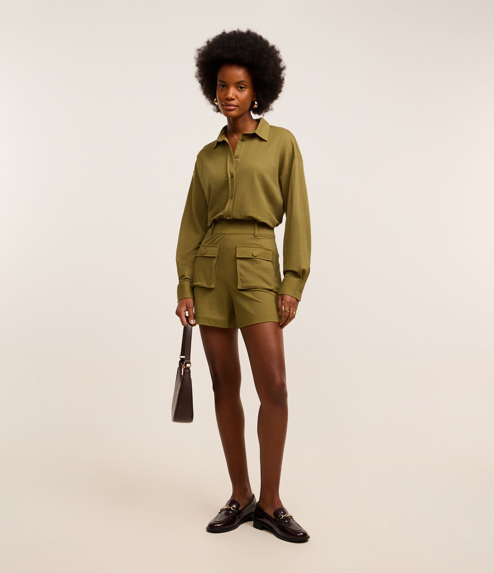 Camisa Regular em Malha Piquet com Prega nas Costas Verde 2