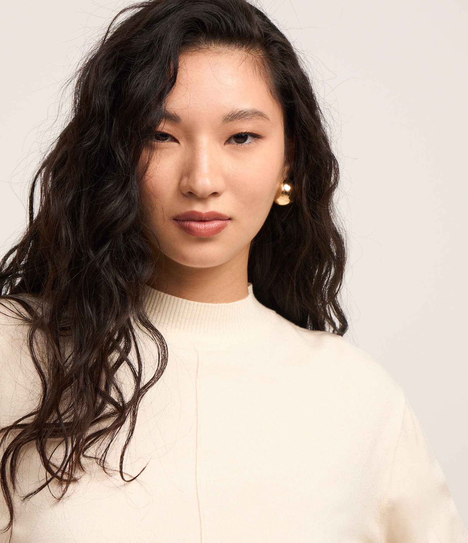 Suéter em Tricô com Gola Alta e Nervura Frontal Off White 5