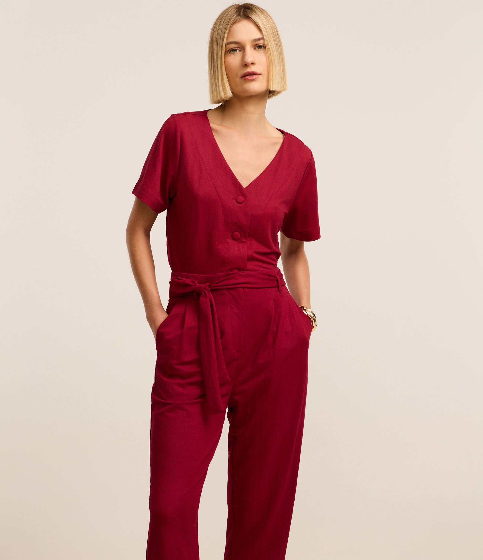 Calça Reta em Piquet com Cinto Faixa e Pregas Tibetan Red 2