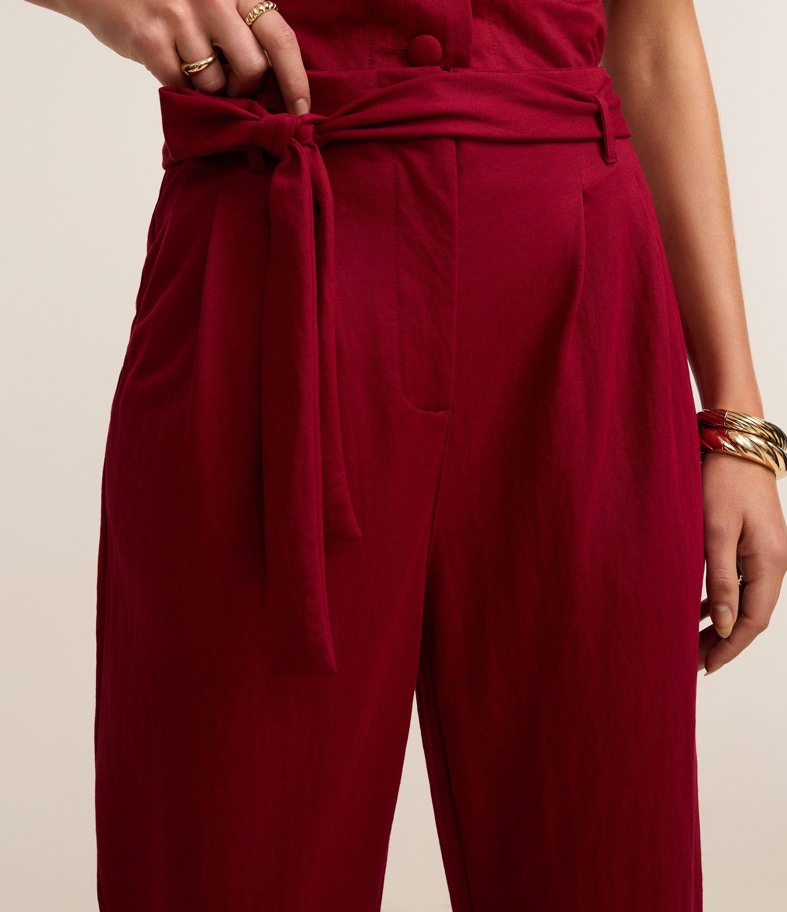 Calça Reta em Piquet com Cinto Faixa e Pregas Tibetan Red 4