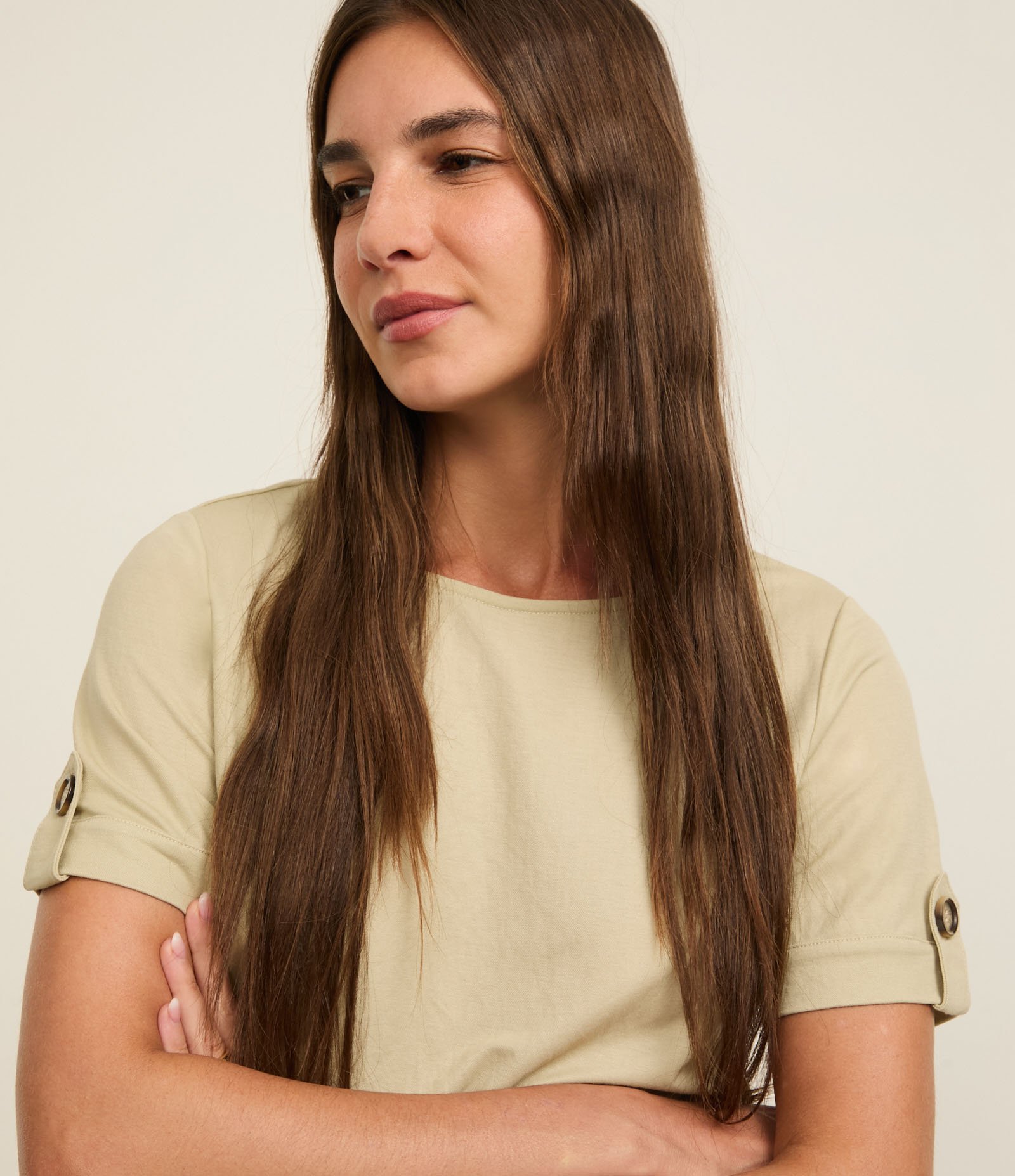 Blusa em Malha Piquet com Detalhe na Barra da Manga Verde Claro 4