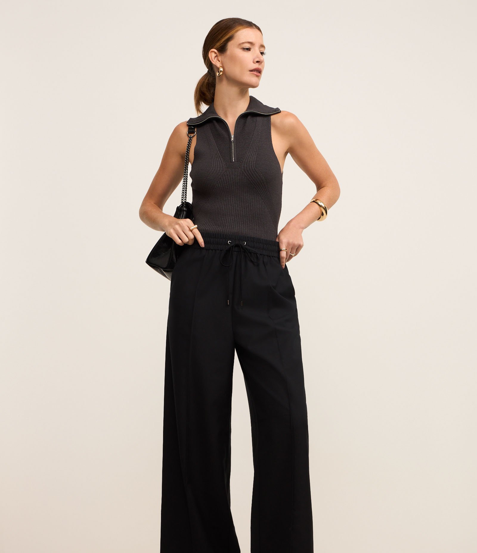 Calça Reta em Alfaiataria com Cós Elástico e Amarração Preto 2