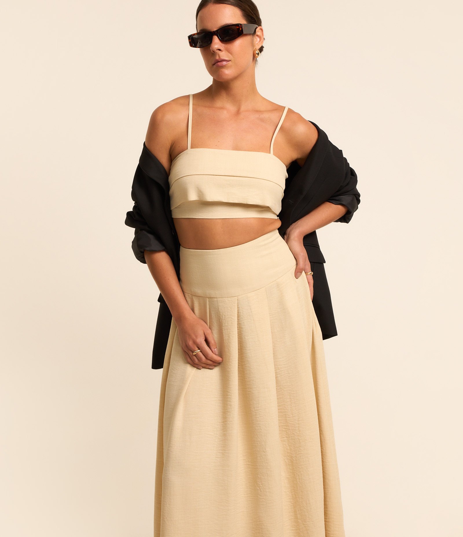 Saia Longa Alfaiatada com Toque de Linho e Pregas Bege 2