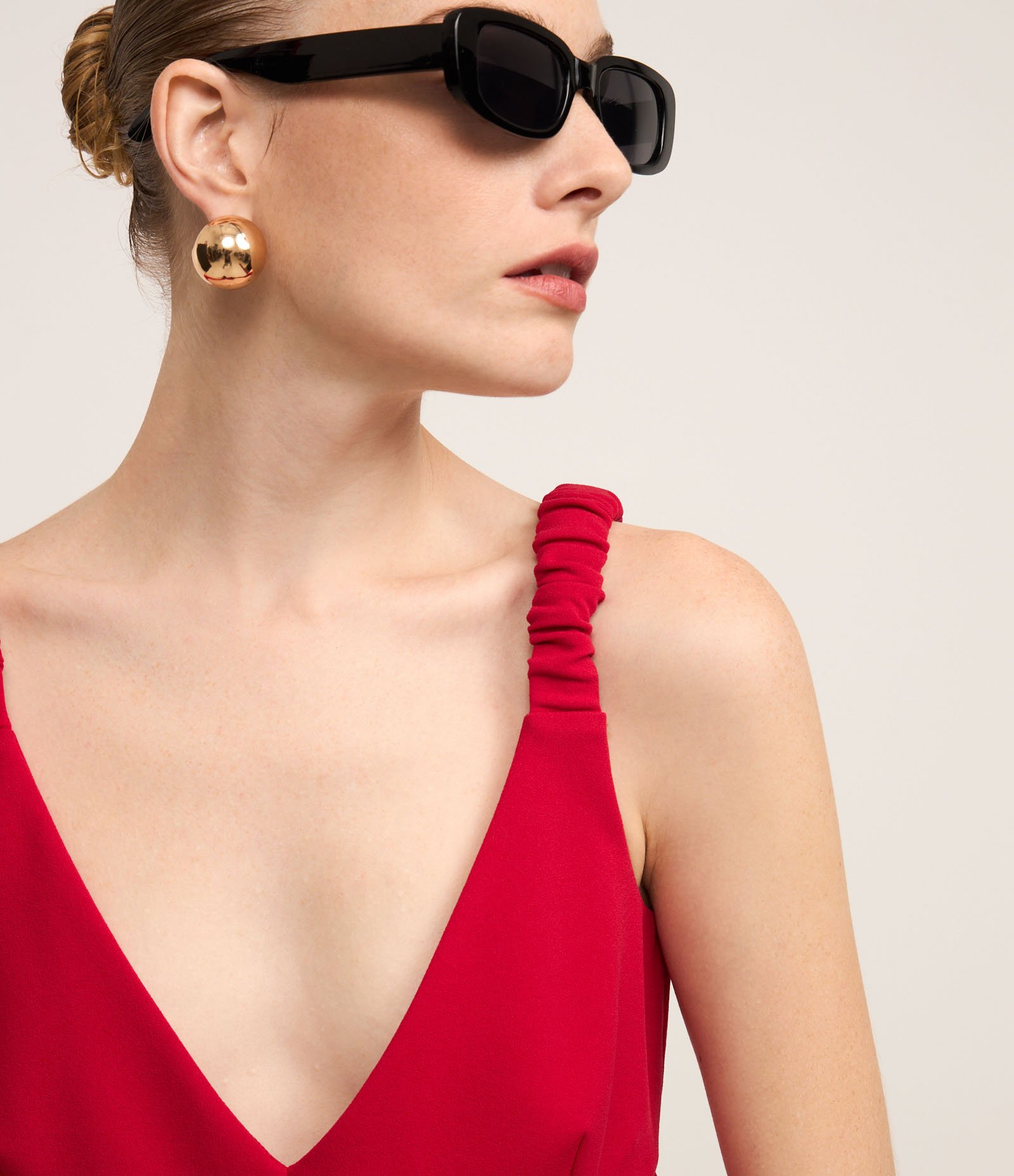 Blusa de Alça em Crepe com Babados na Barra Vermelho 5