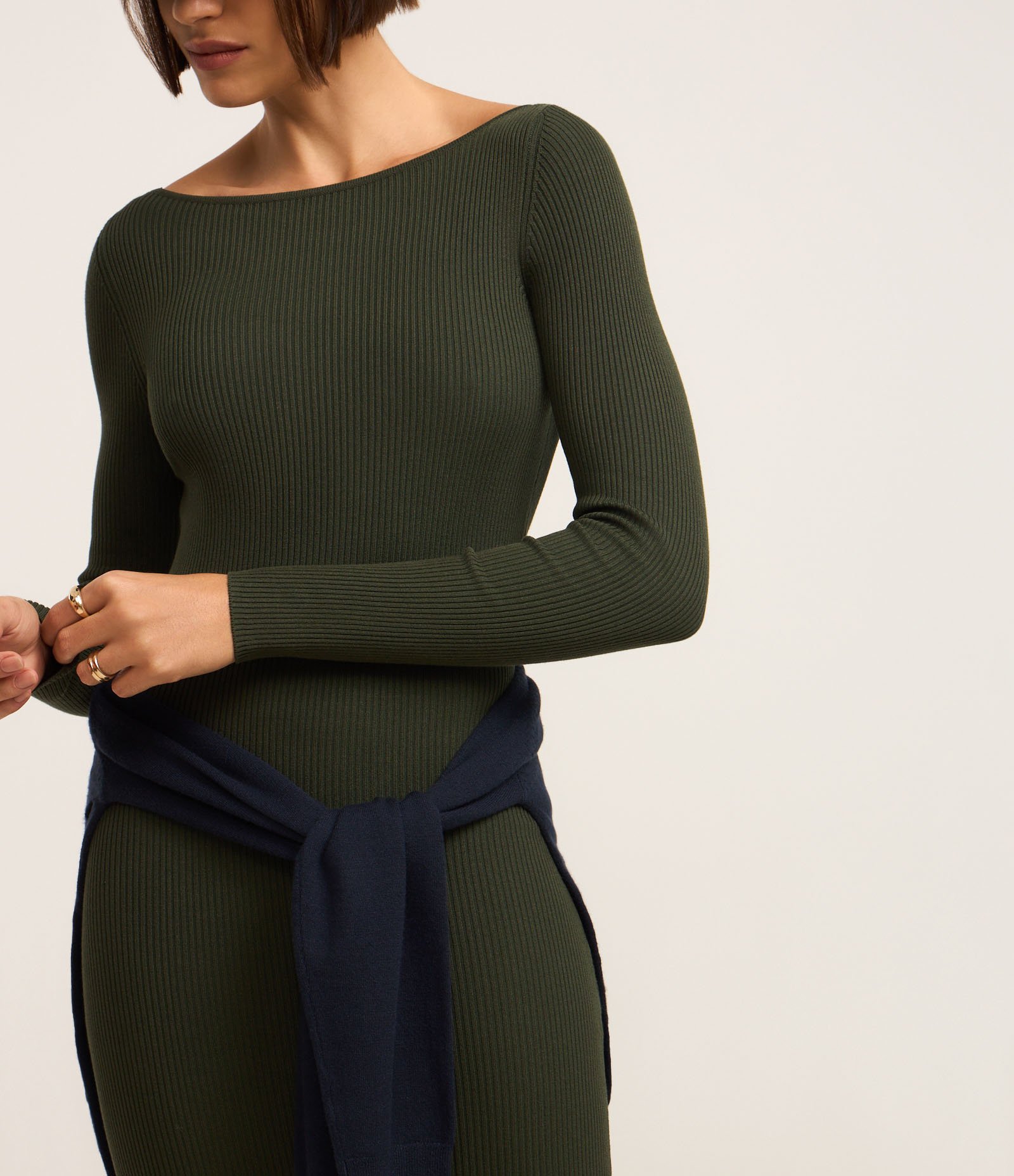 Vestido Midi Justo em Tricô com Gola Canoa Verde 3