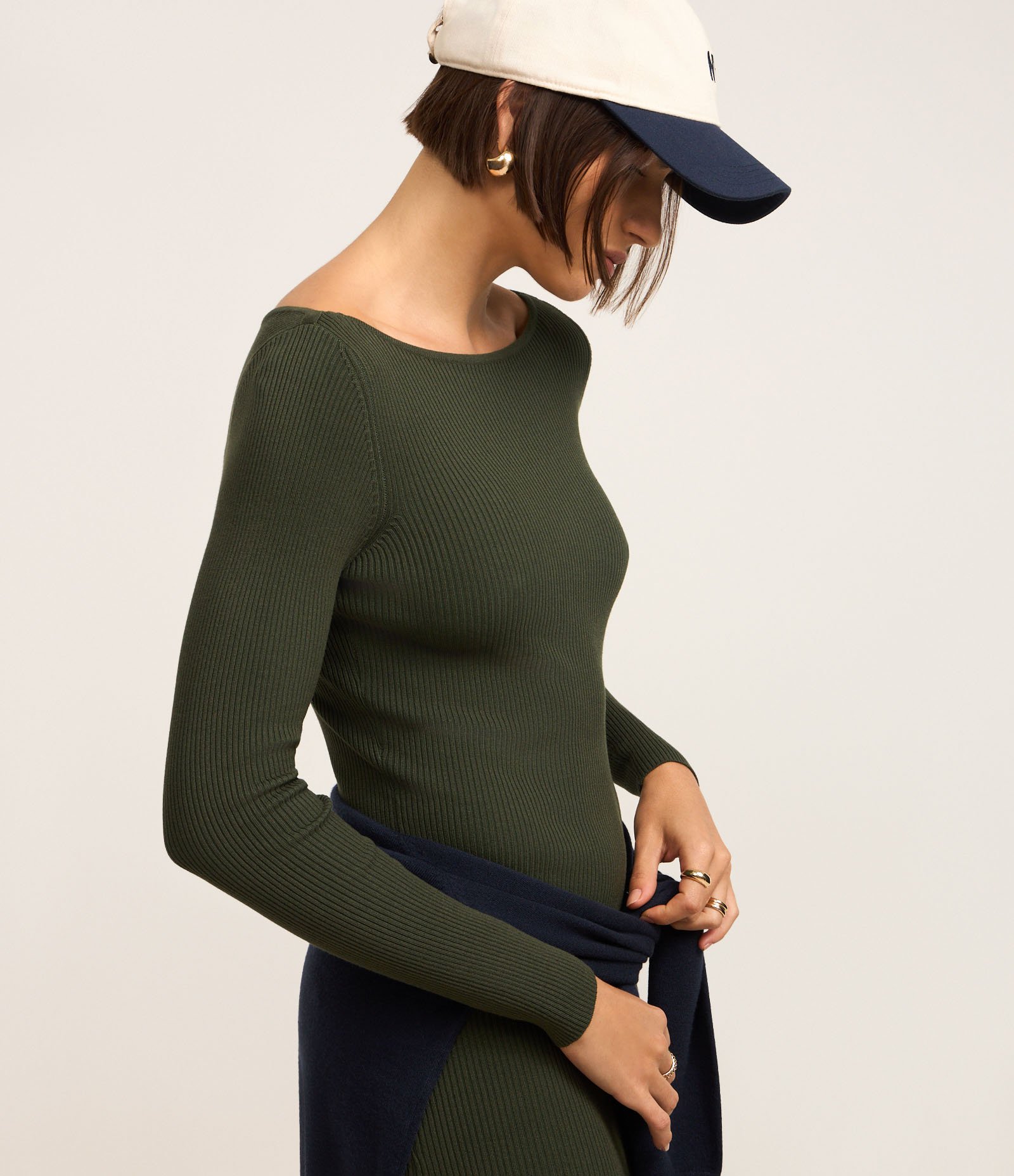 Vestido Midi Justo em Tricô com Gola Canoa Verde 5