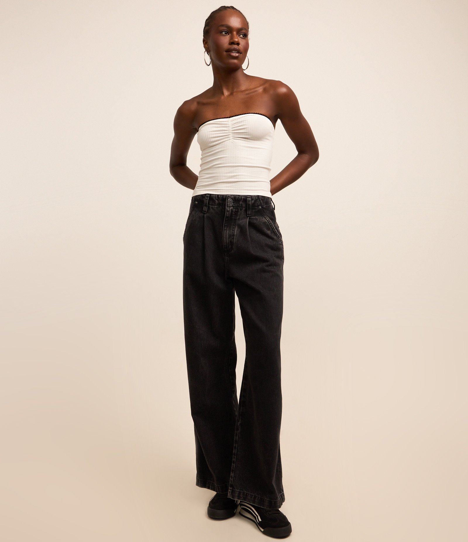 Blusa Tomara que Caia em Ribana com Busto Franzido Off White 2