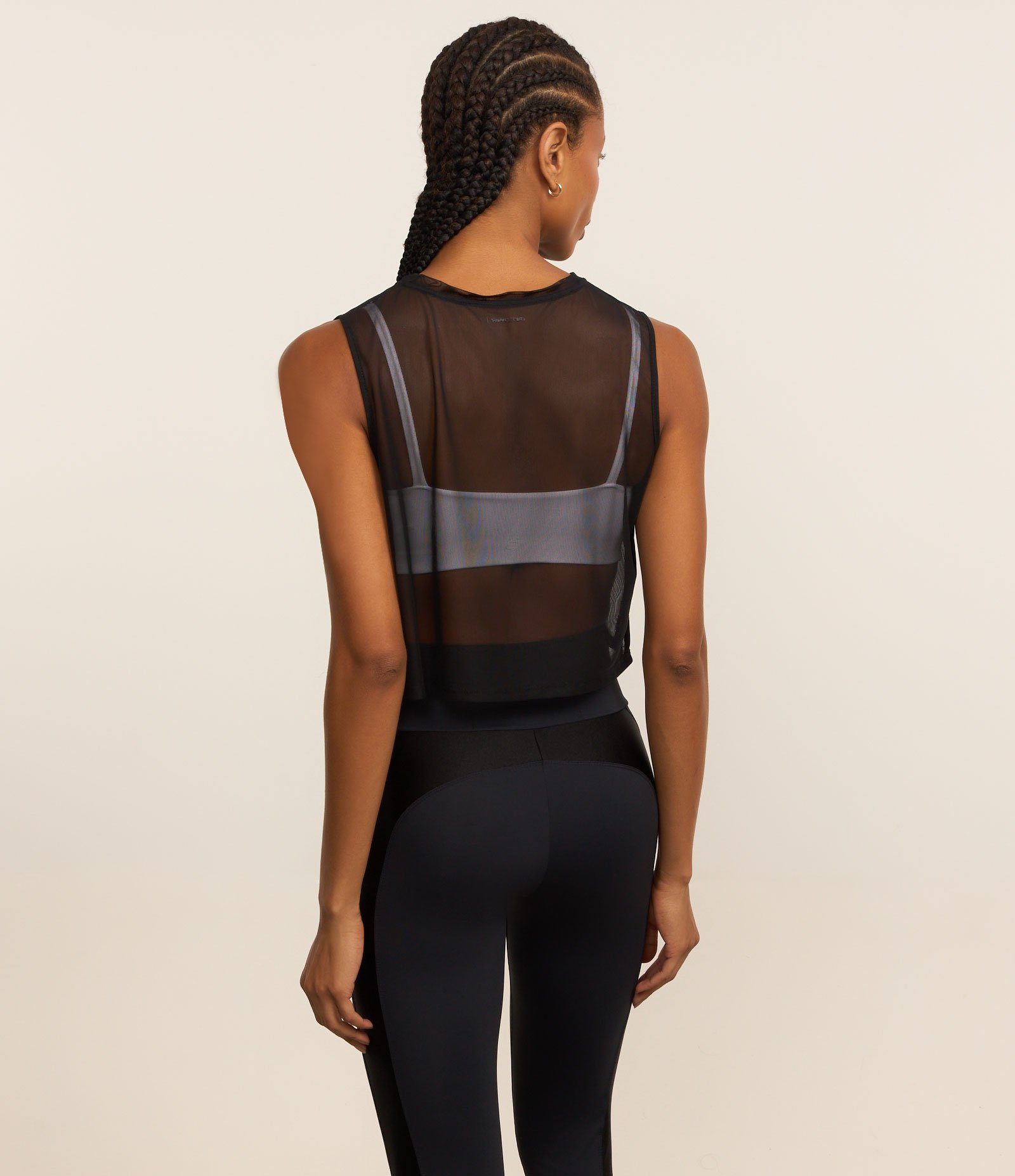 Blusa Regata em Microfibra com Estampa Localizada Preto 4