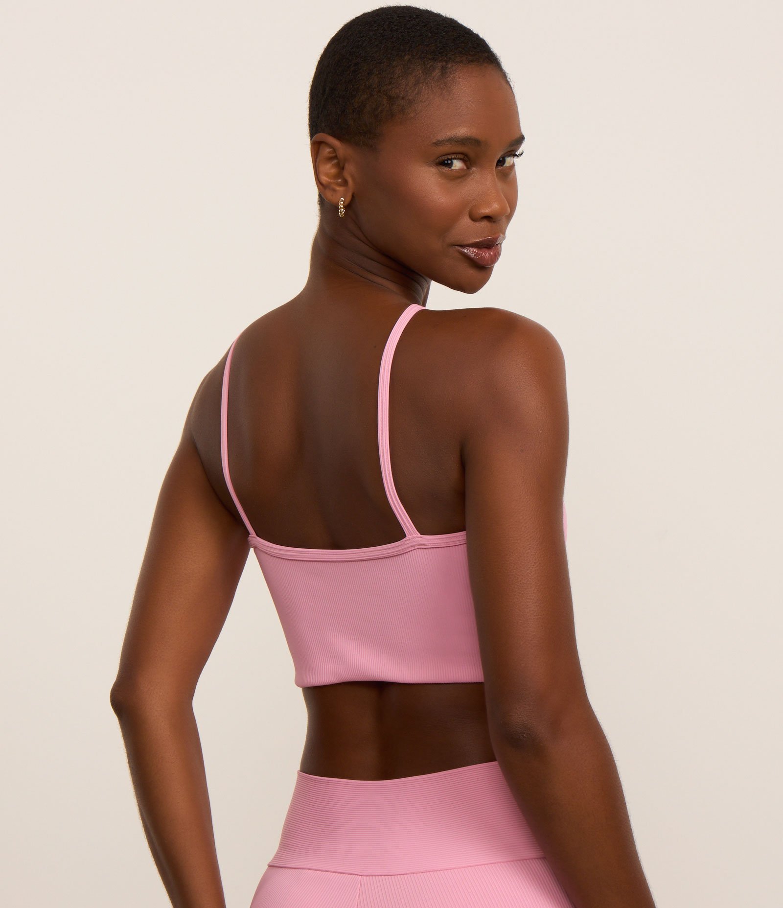 Top Esportivo Com Bojo Textura Canelada E Decote Halter 3