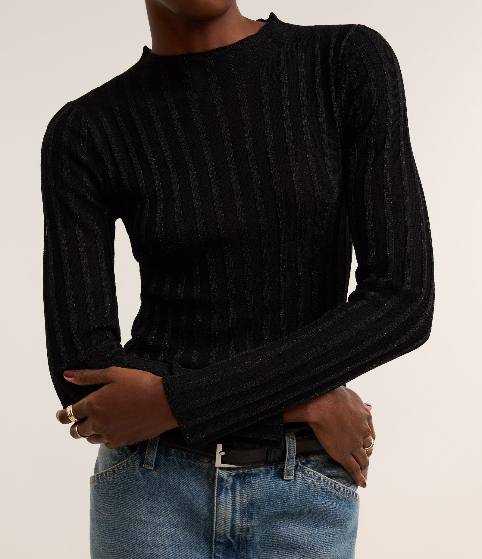 Suéter em Tricô com Listras Texturizadas e Fio Metalizado Preto 4