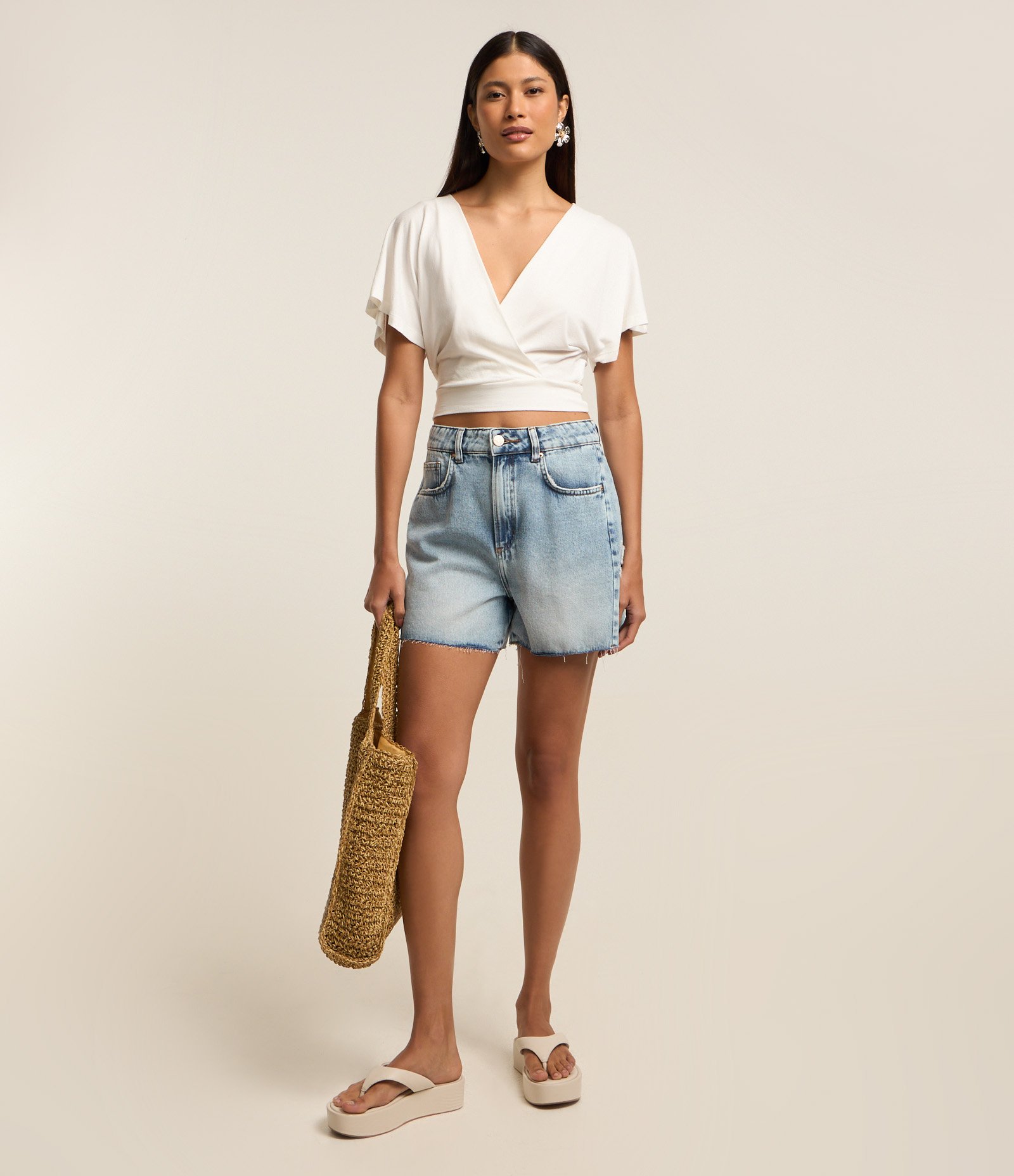 Blusa Curta em Crepe com Transpasse Branco 2