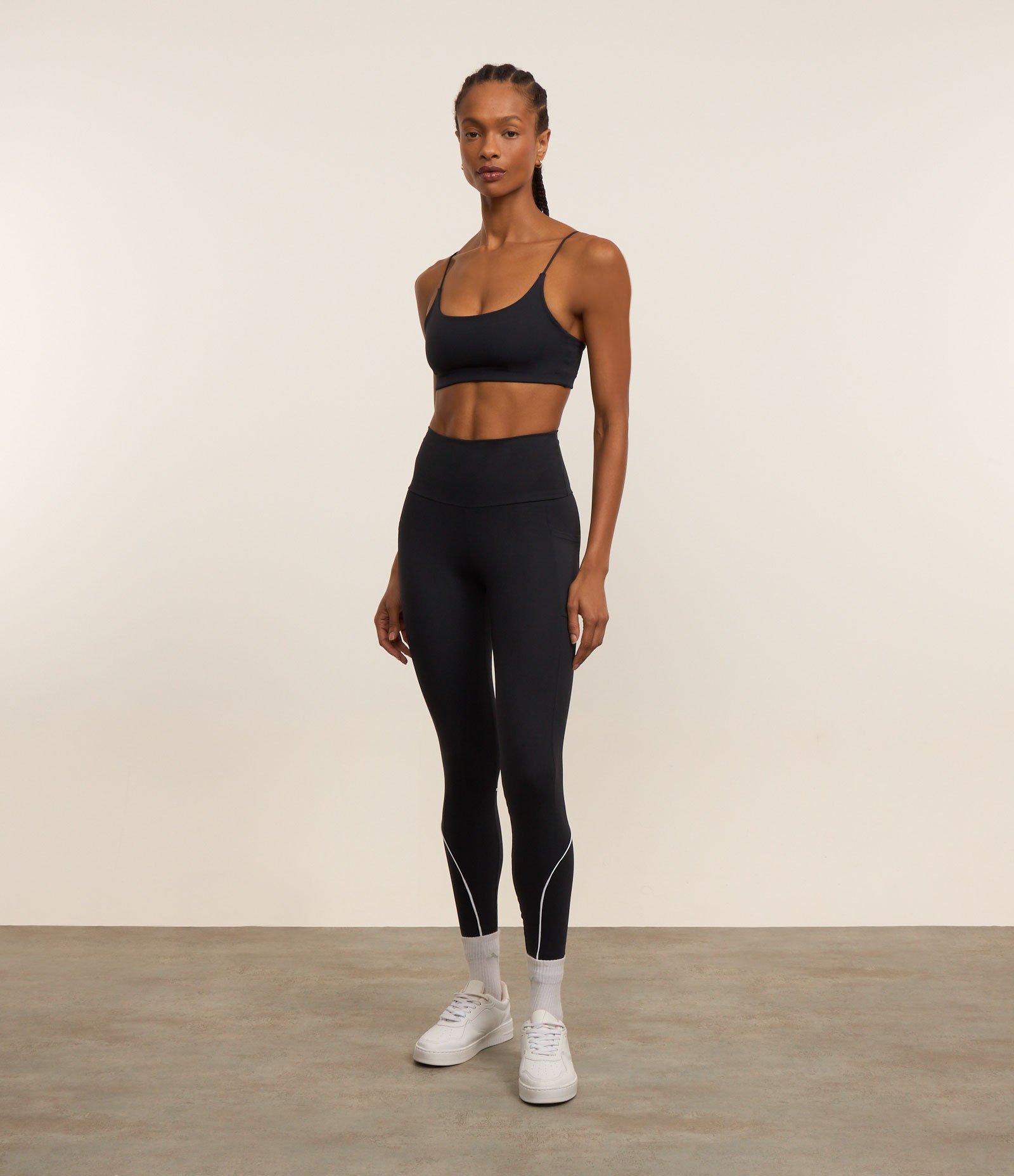 Calça Legging em Microfibra com Frisos Preto 1