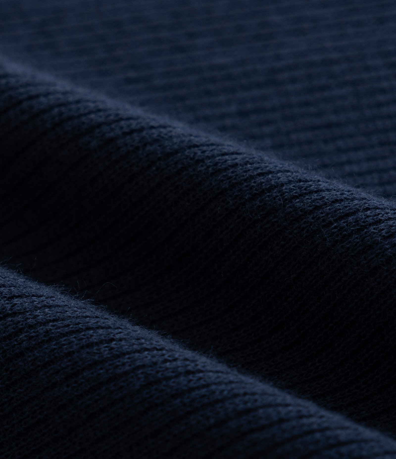 Vestido Curto em Malha com Gola Polo Curve & Plus Size Azul Marinho 6