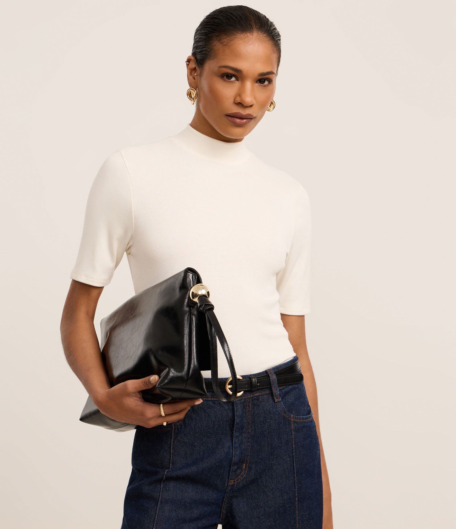 Blusa Regular em Ribana com Gola Alta Branco 1