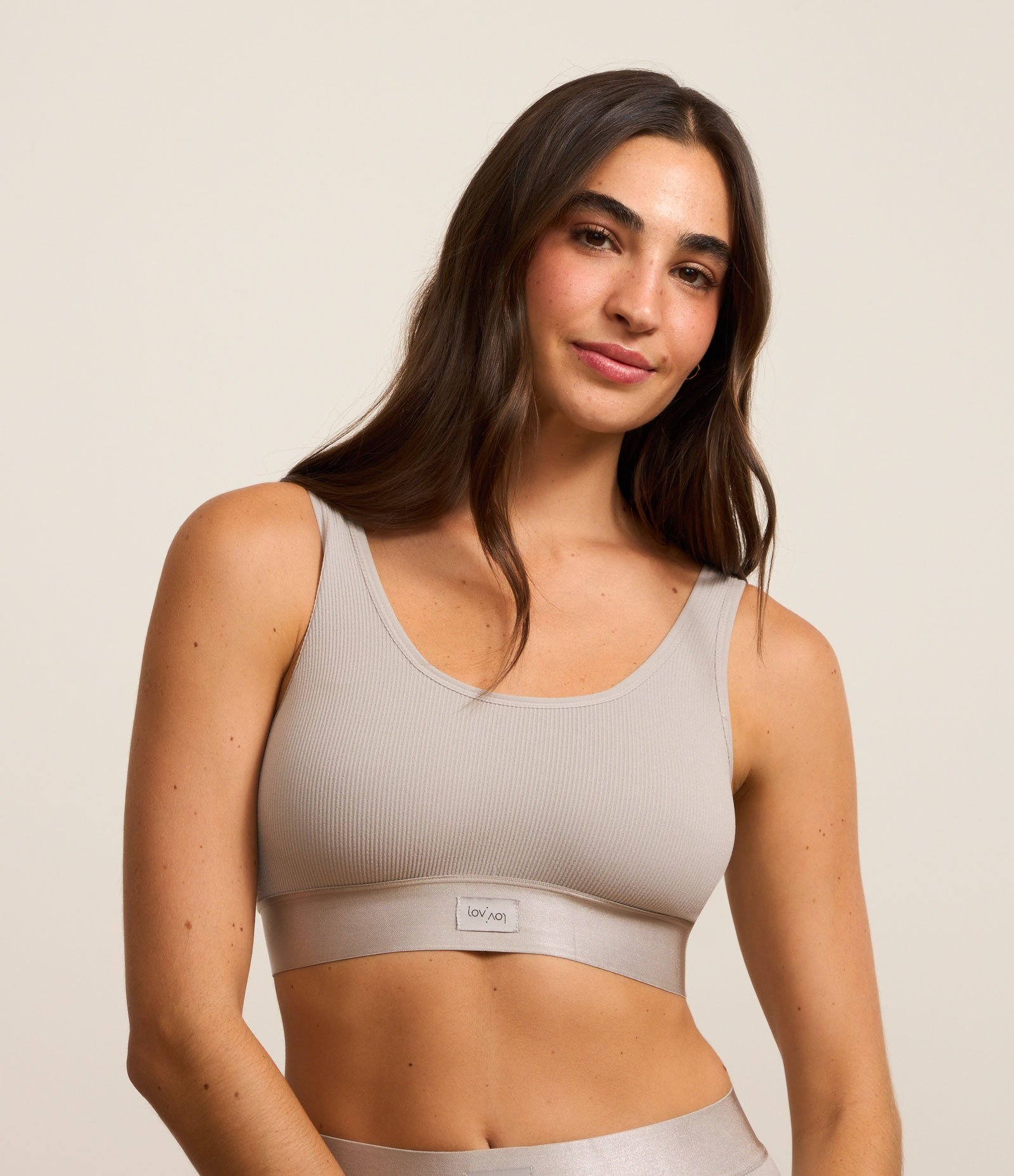 Sutiã Top Sem Bojo Sem Aro em Poliamida Seamless com Alças Largas Cinza 1