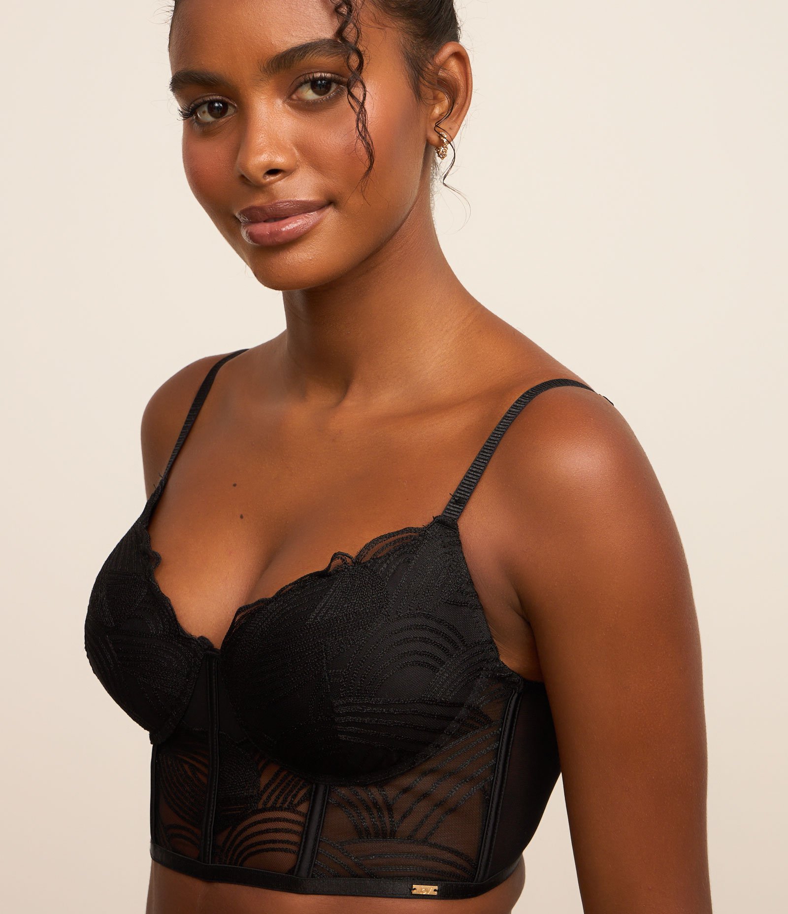 Sutiã Alongado com Bojo em Renda Bordada Preto 4