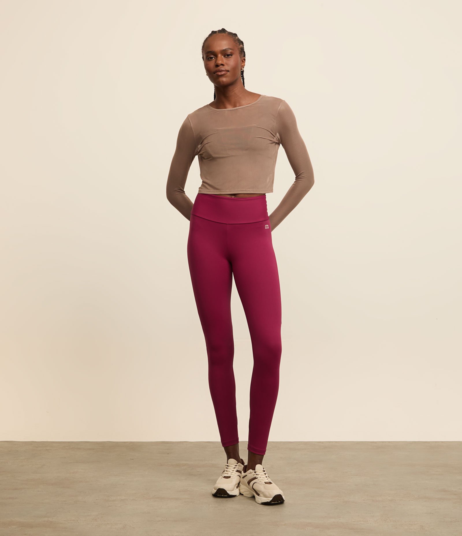 Calça Legging Esportiva em Microfibra com Bolso no Cós Vermelho 1