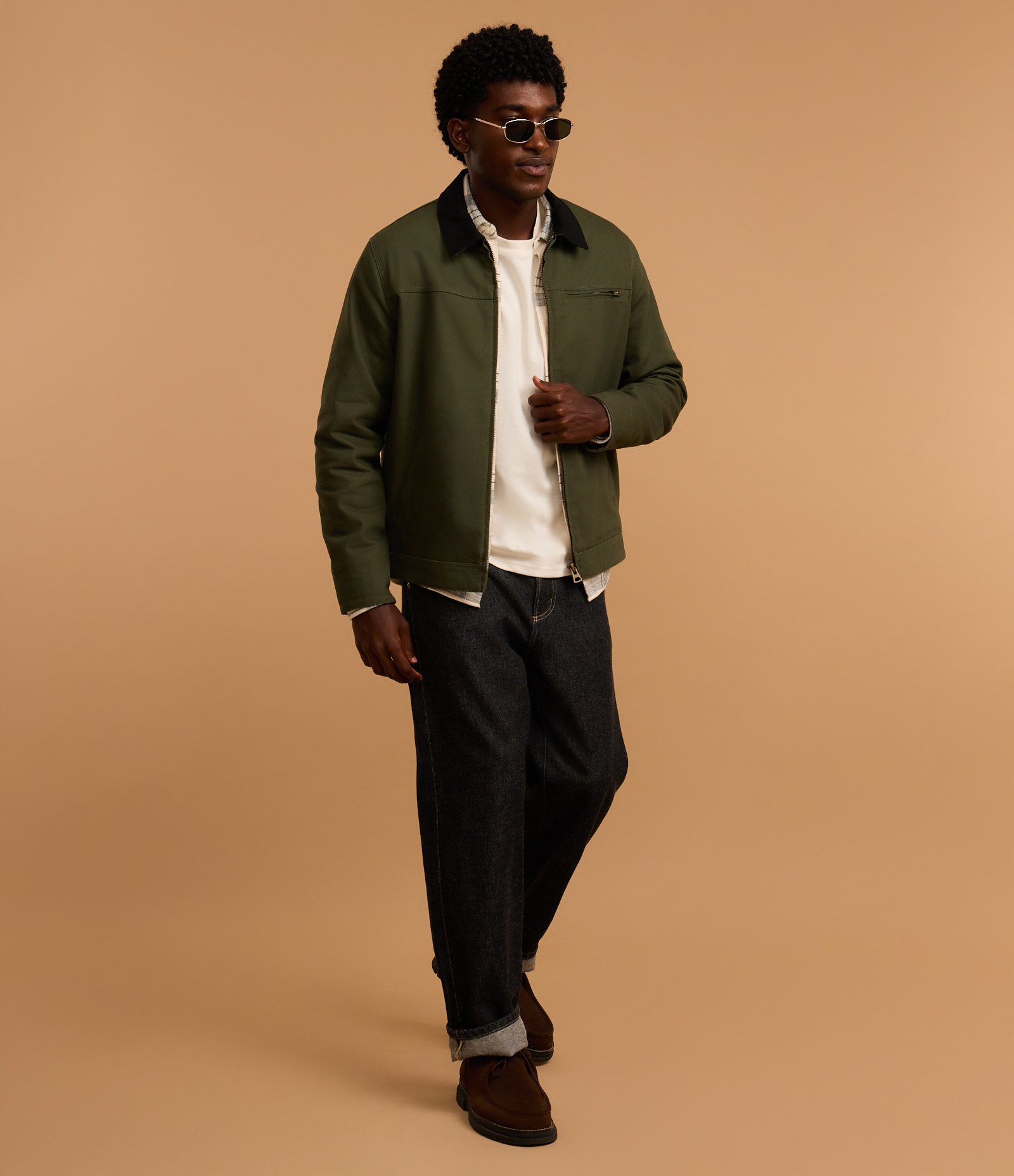 Jaqueta Trucker em Sarja com Textura e Bolsos Verde 2