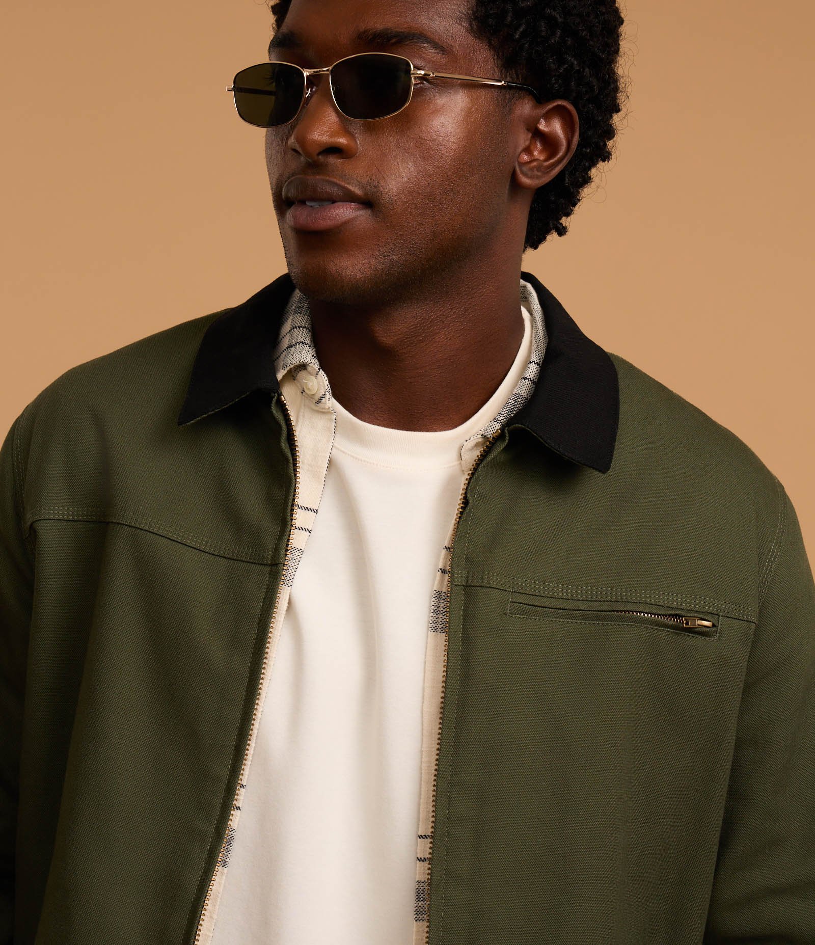 Jaqueta Trucker em Sarja com Textura e Bolsos Verde 5