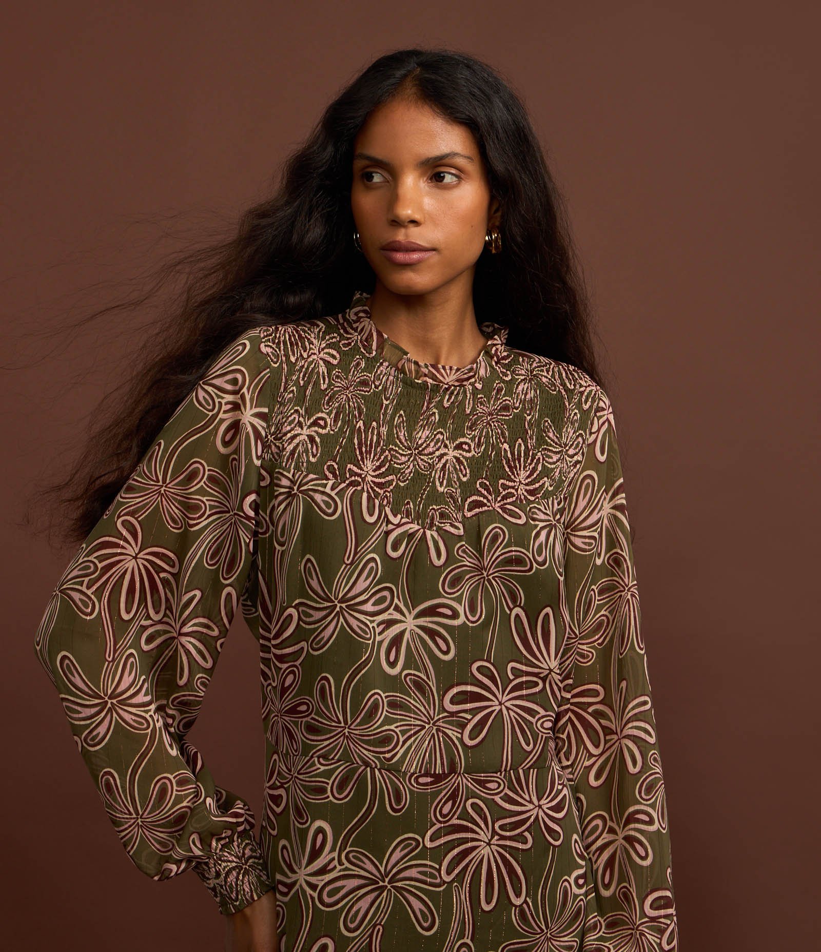 Vestido Curto em Crepe Georgette e Estampa de Tulipas Verde 4