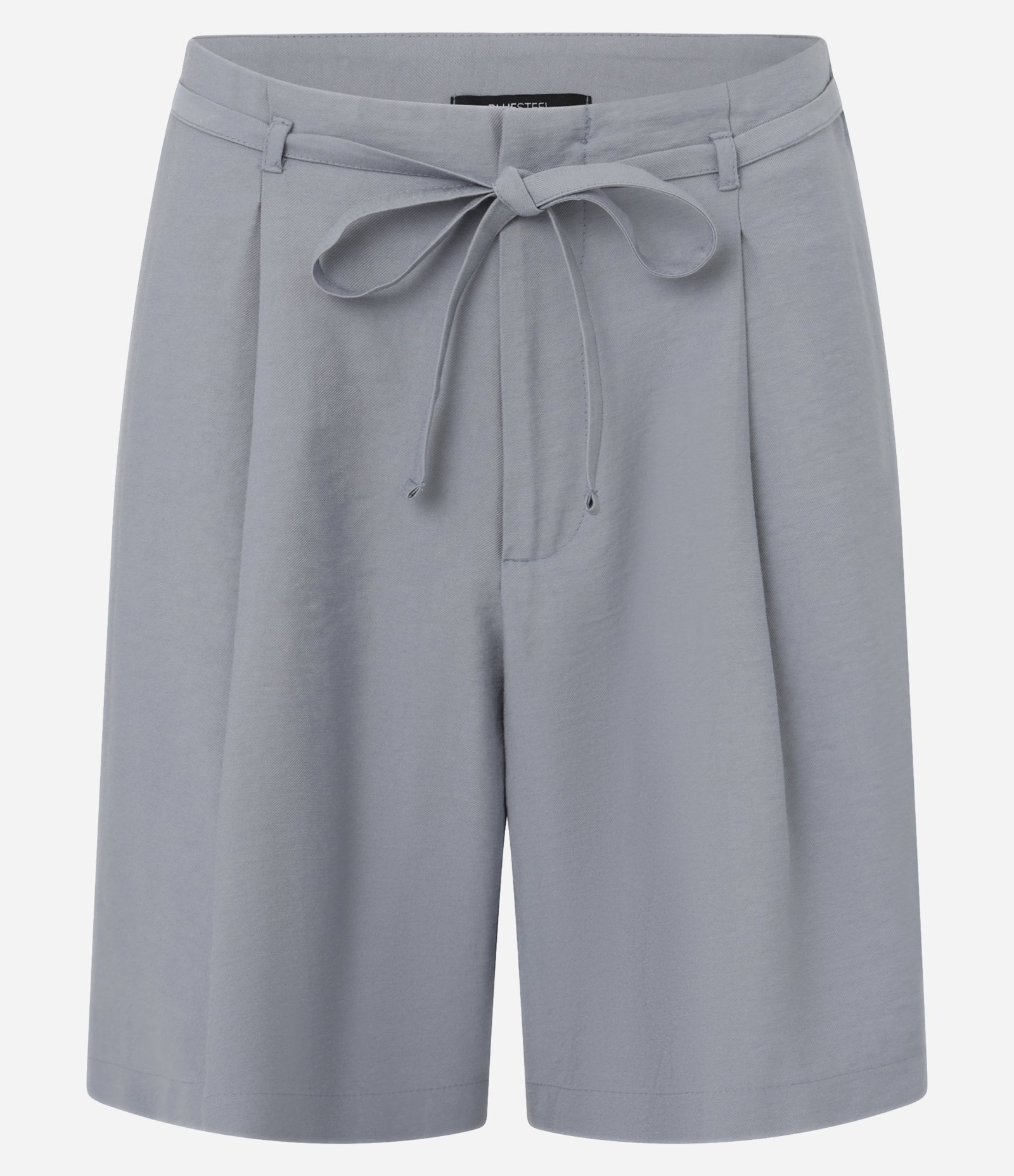 Bermuda em Alfaiataria com Cinto de Tecido Cinza 1