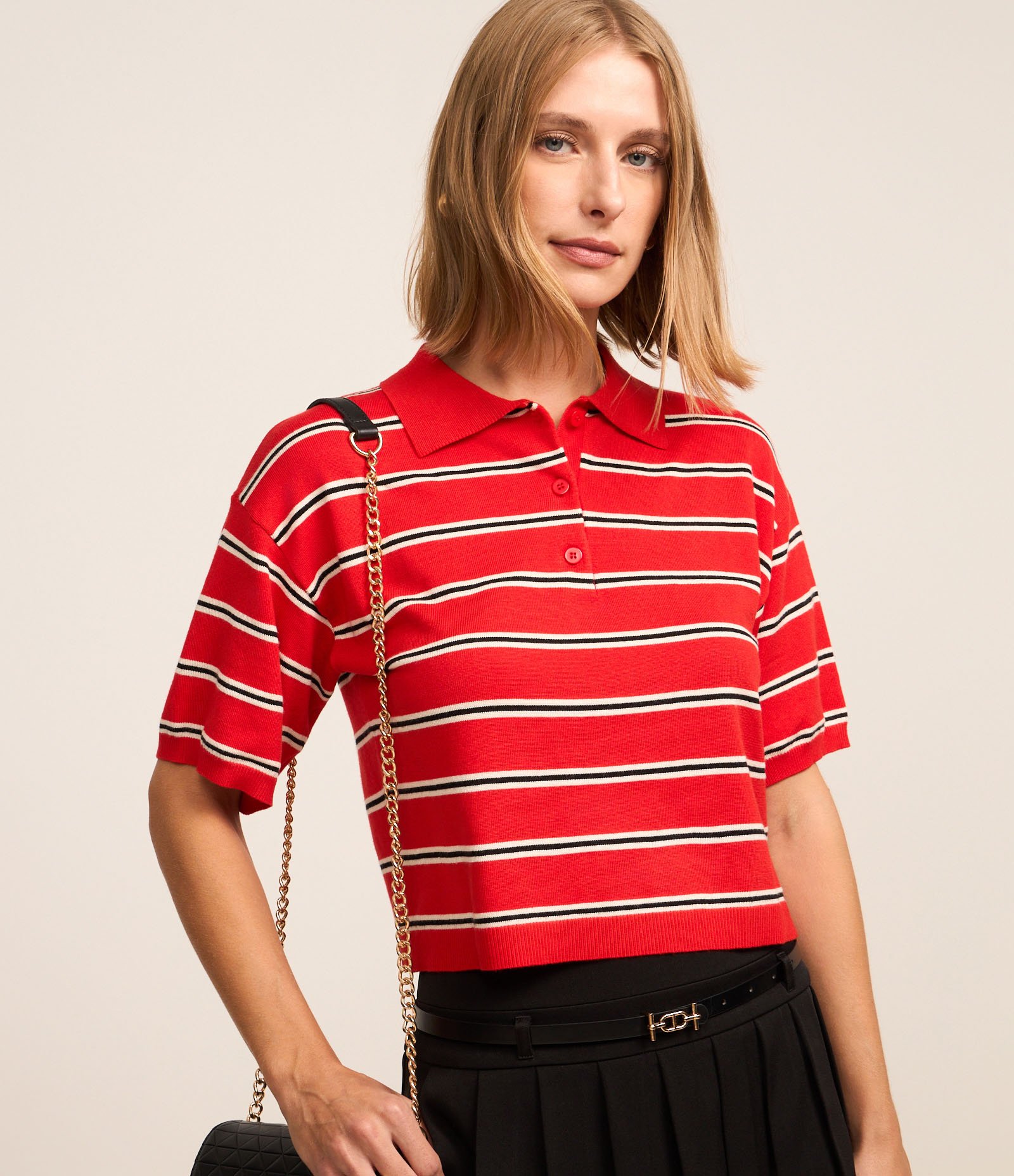 Blusa Pólo em Tricô com Abotoamento e Estampa Listrada Vermelho 5