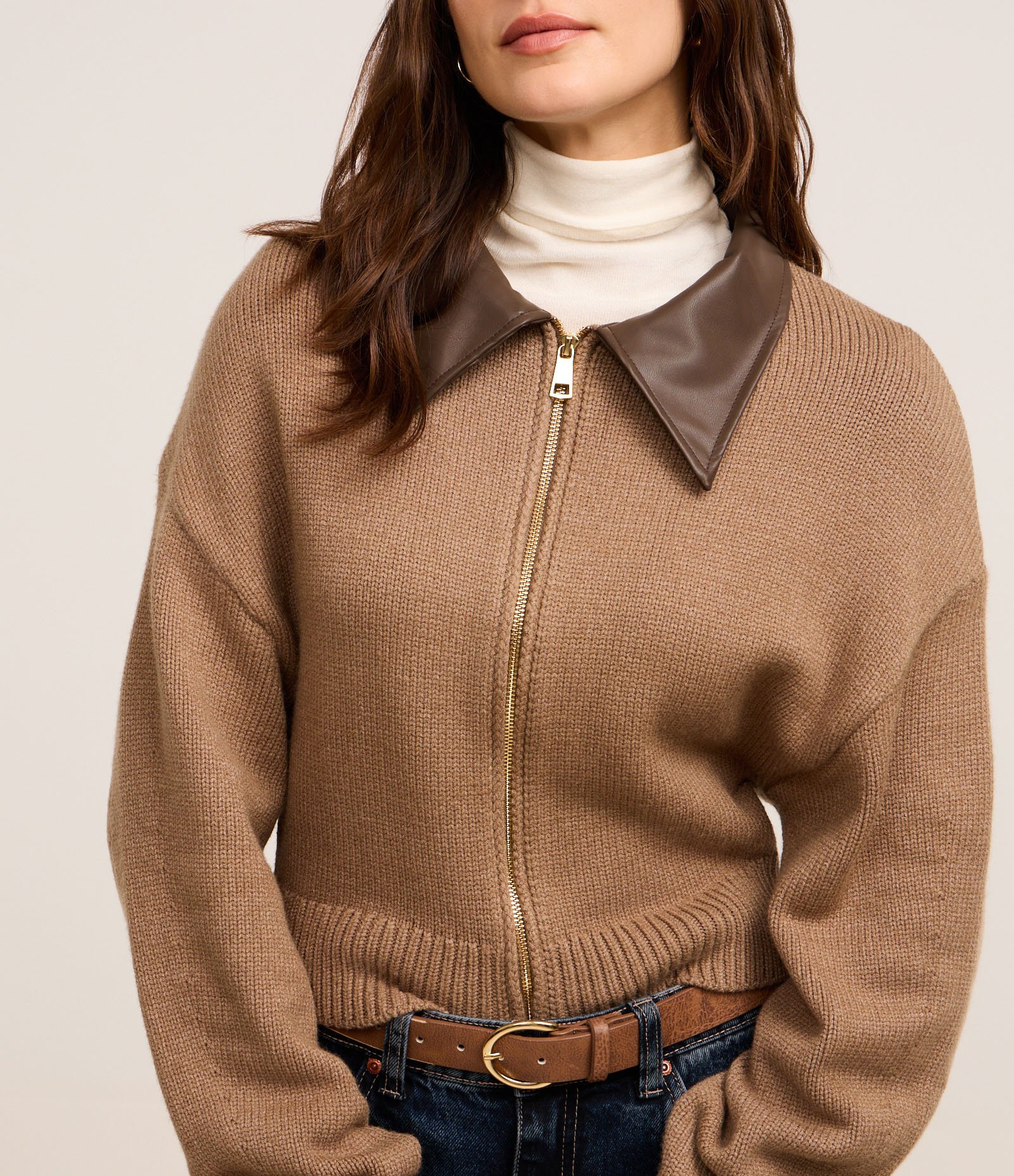 Cardigan em Tricô com Gola de PU Marrom 5