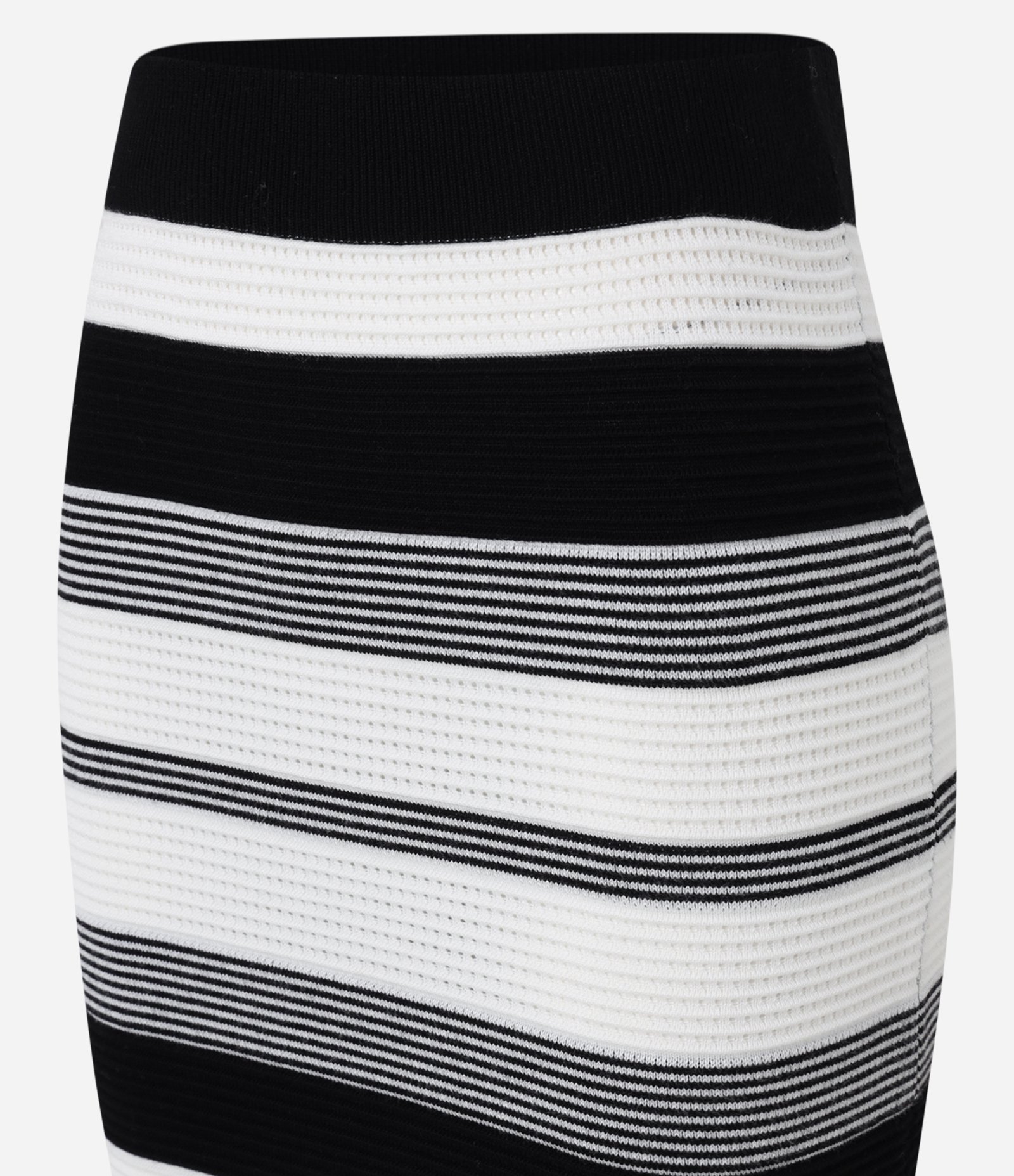 Saia Reta New Midi Cintura Alta em Tricô Listrado Preto 6