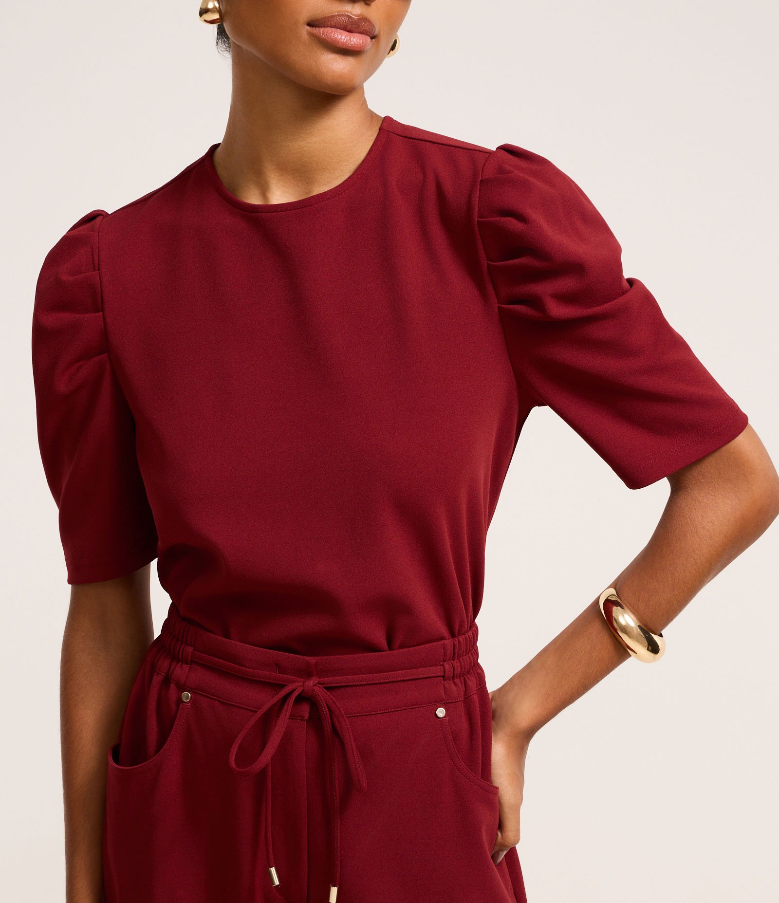 Blusa em Crepe com Manga Bufante e Fechamento nas Costas 4