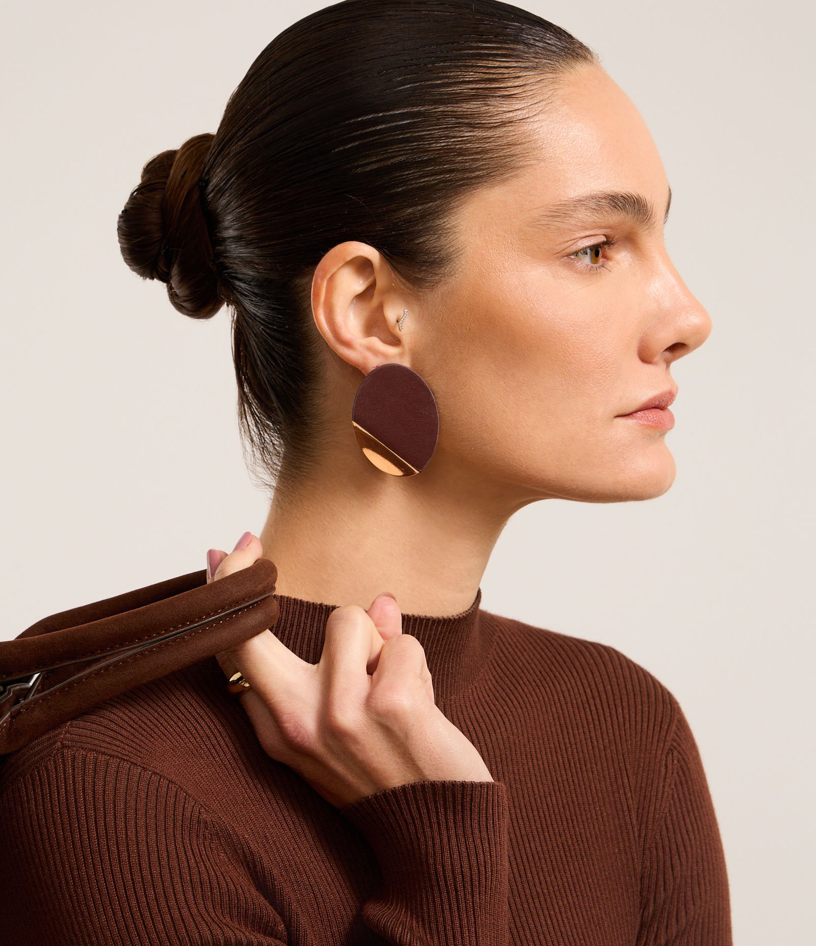 Vestido Long Midi em Tricô com Gola Alta Marrom 4