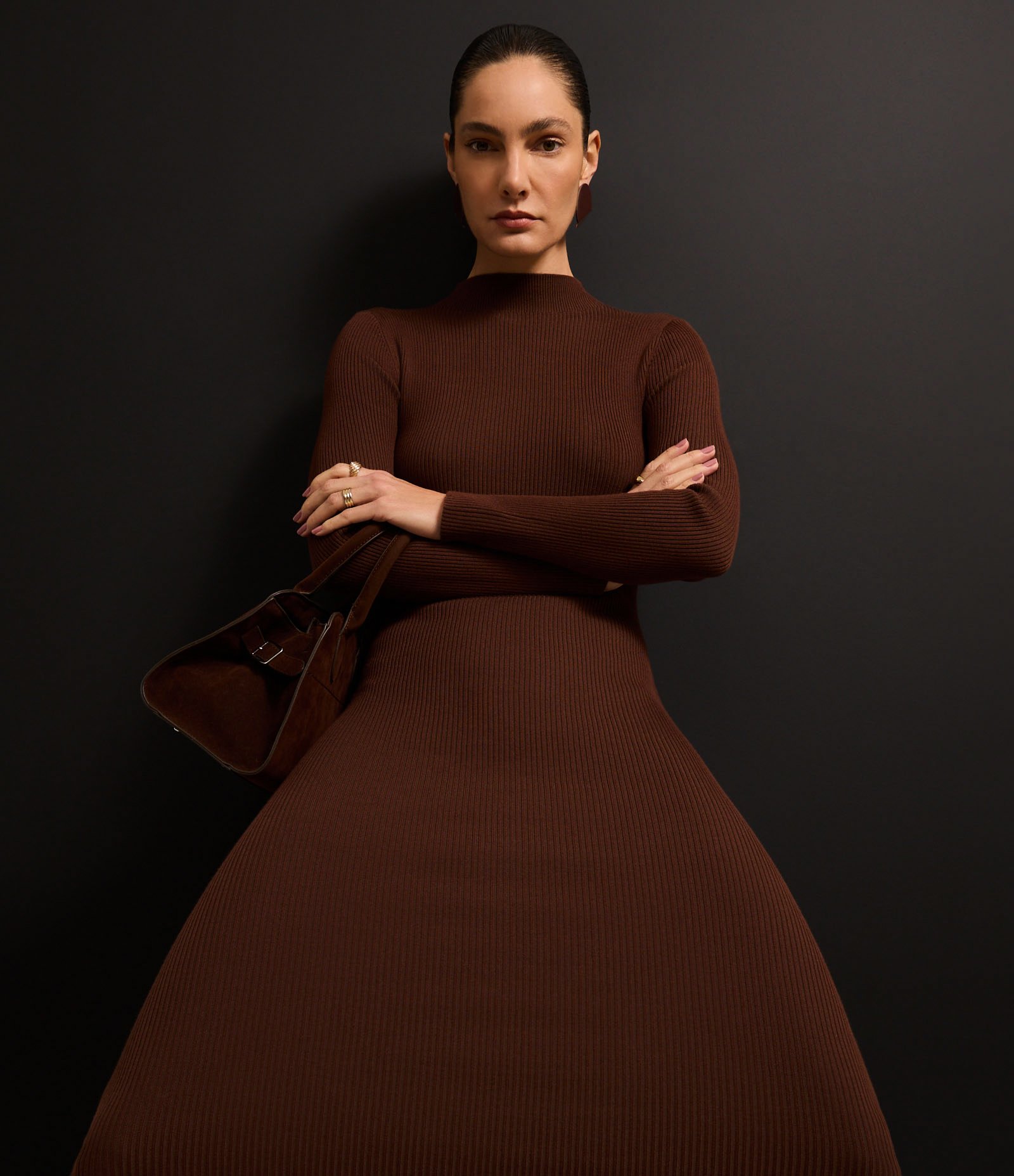 Vestido Long Midi em Tricô com Gola Alta Marrom 5