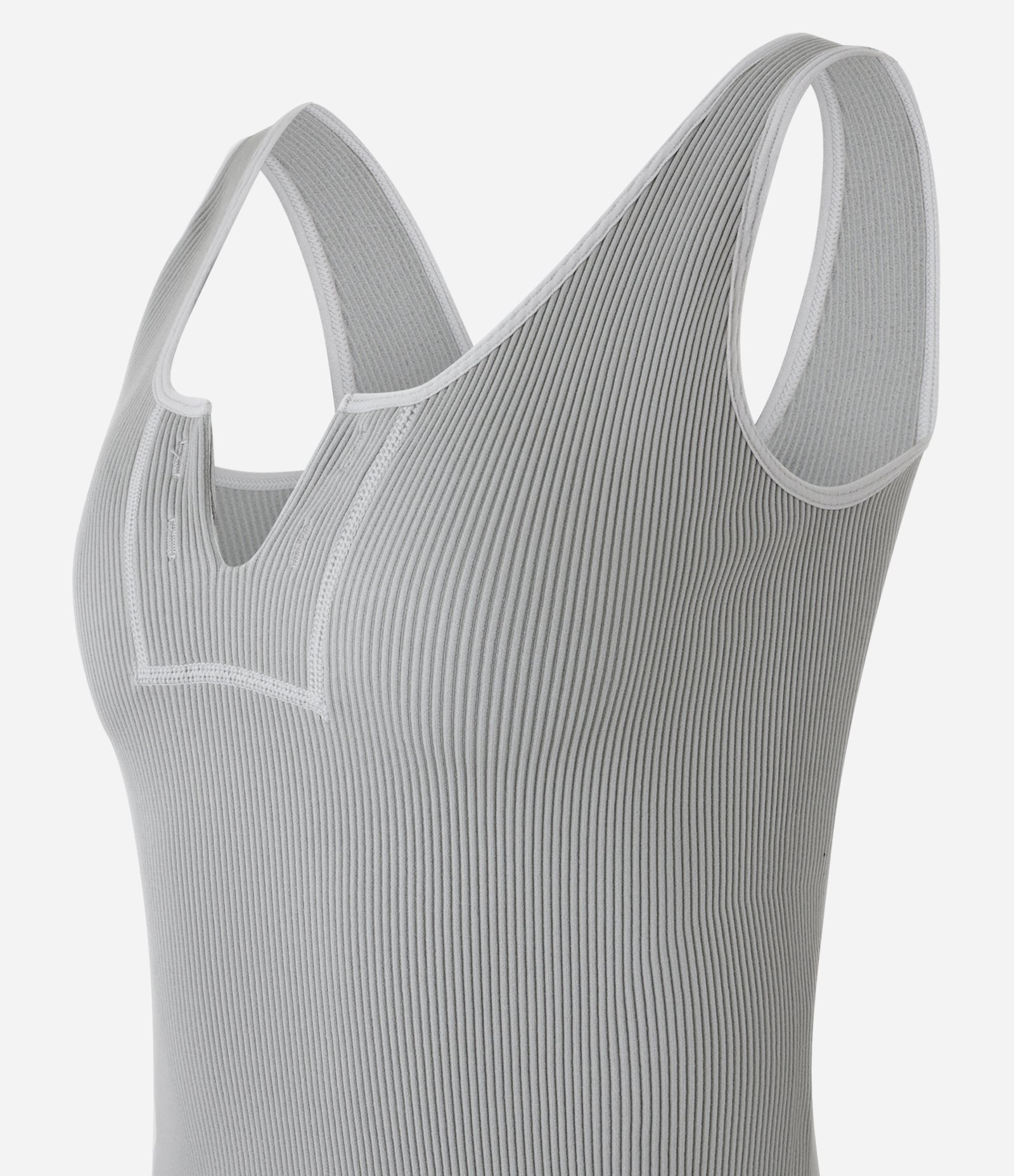 Blusa Seamless com Recorte V e Detalhes Contrastantes Cinza 2