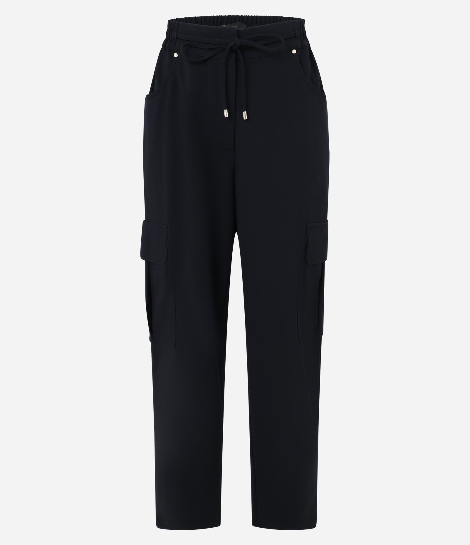 Calça Cenoura Cintura Alta em Crepe com Bolsos Cargos Preto 6